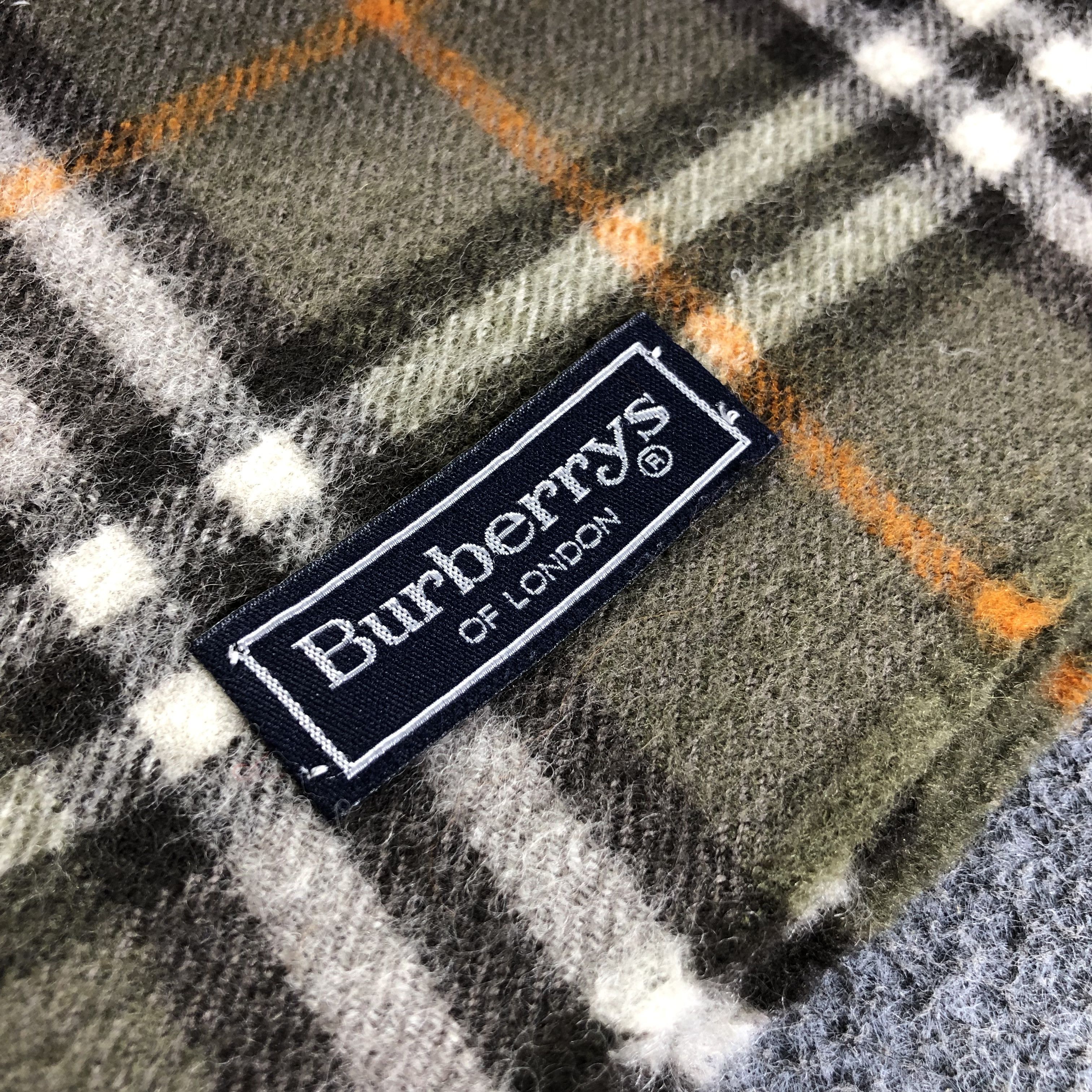 Burberry Burberrys Nova Check Wool Scarf Muffler V1220 Size ONE SIZE - 5 Thumbnail