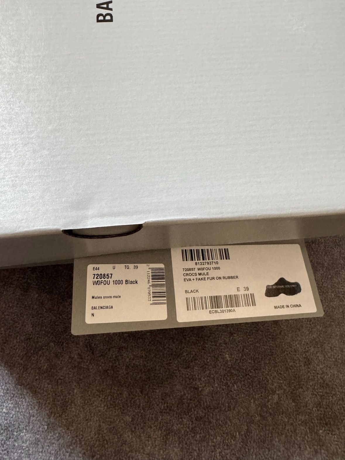 Balenciaga Balenciaga fur crocs Size US 8 / EU 41 - 4 Thumbnail