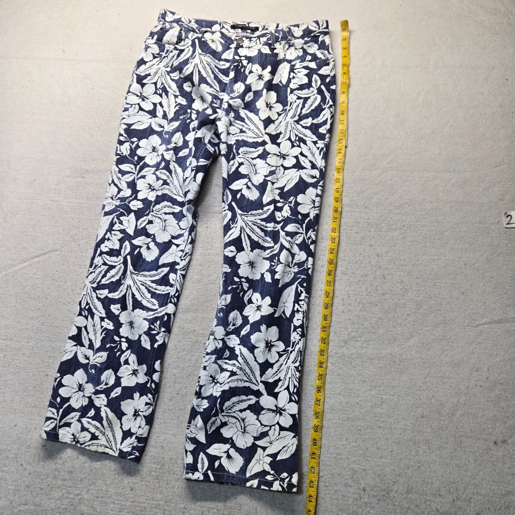 Denime Bass Jeans Floral Flowers Denim Blue Jeans 14 Womens Adult 14 Flower 5-Pocket Style Straight Size 36" / US 14 / IT 50 - 7 Thumbnail
