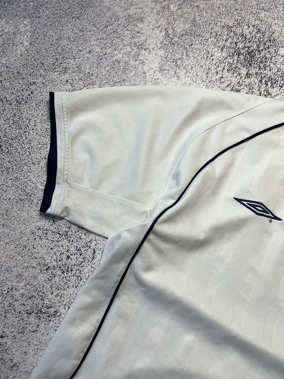Umbro Vintage England Football Team 2001 White Home Shirt Umbro Size US XL / EU 56 / 4 - 13 Thumbnail
