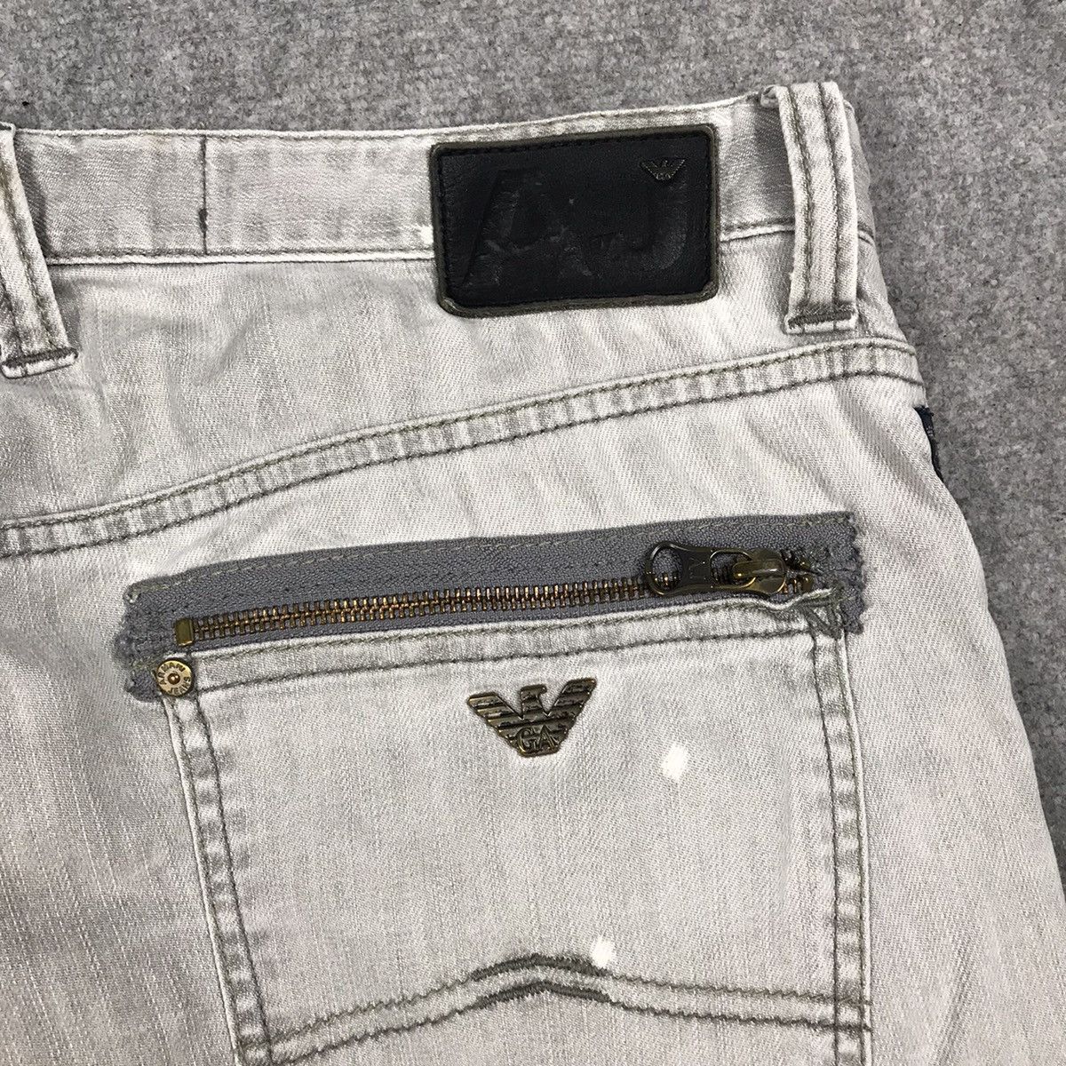Armani × Emporio Armani × Japanese Brand ARMANI JEANS LIGHT WASH FADED DENIM PANTS Size US 34 / EU 50 - 9 Thumbnail