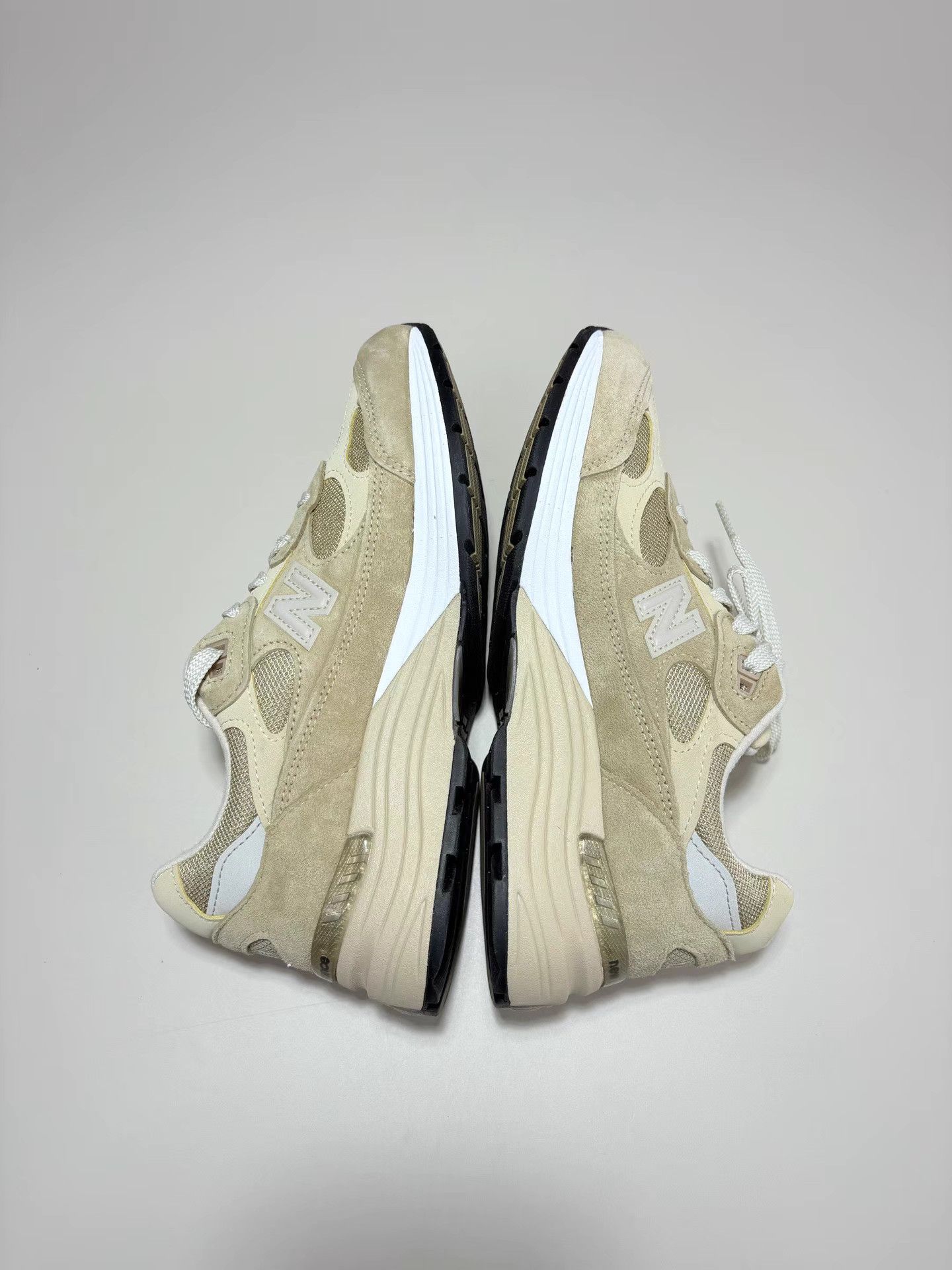 New Balance NEW BALANCE 992 Desert Casual Sneakers Size US 6.5 / EU 39-40 - 4 Thumbnail