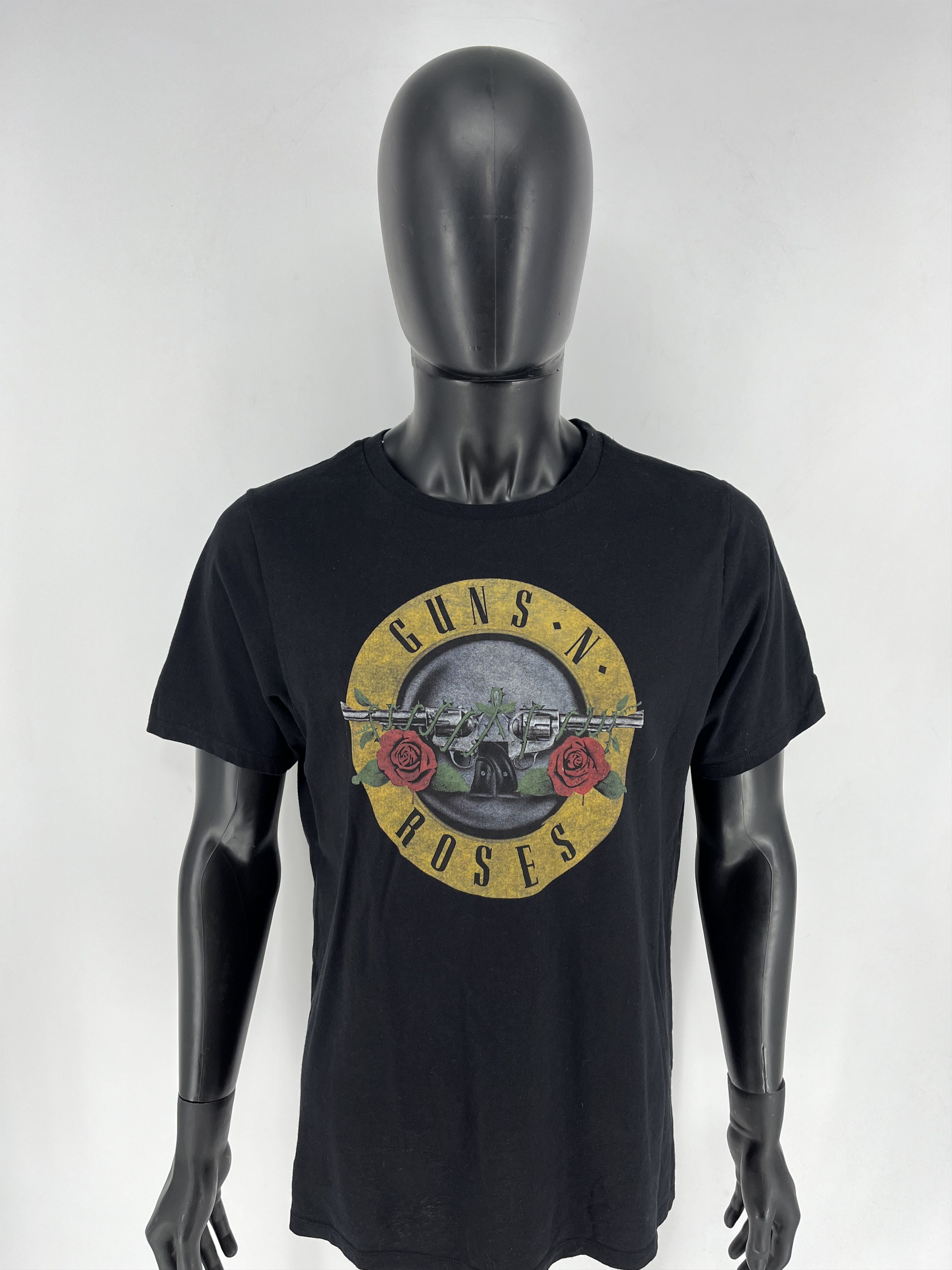 Band Tees Vintage Guns N’ Roses 🌹 Big Logo Official Merchd T-Shirt Size US M / EU 48-50 / 2 - 5 Thumbnail