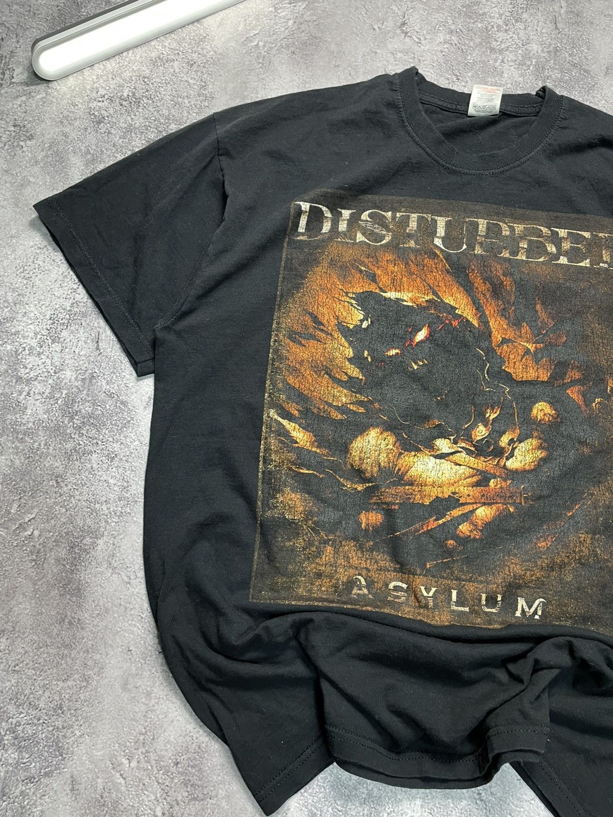Band Tees Disturbed Asylum Vtg Nu Metal Y2K Distressed Band Tee XL Size US XL / EU 56 / 4 - 2 Thumbnail