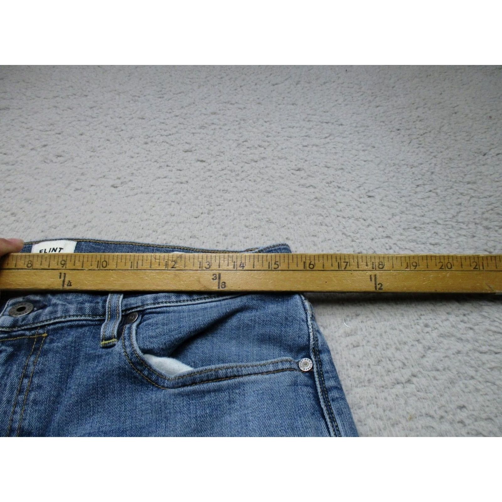 Flint And Tinder Flint and Tinder Jeans Mens 33x32 Blue Medium Wash Slim Straight Stretch Denim Shirt? Size US 33 - 4 Thumbnail