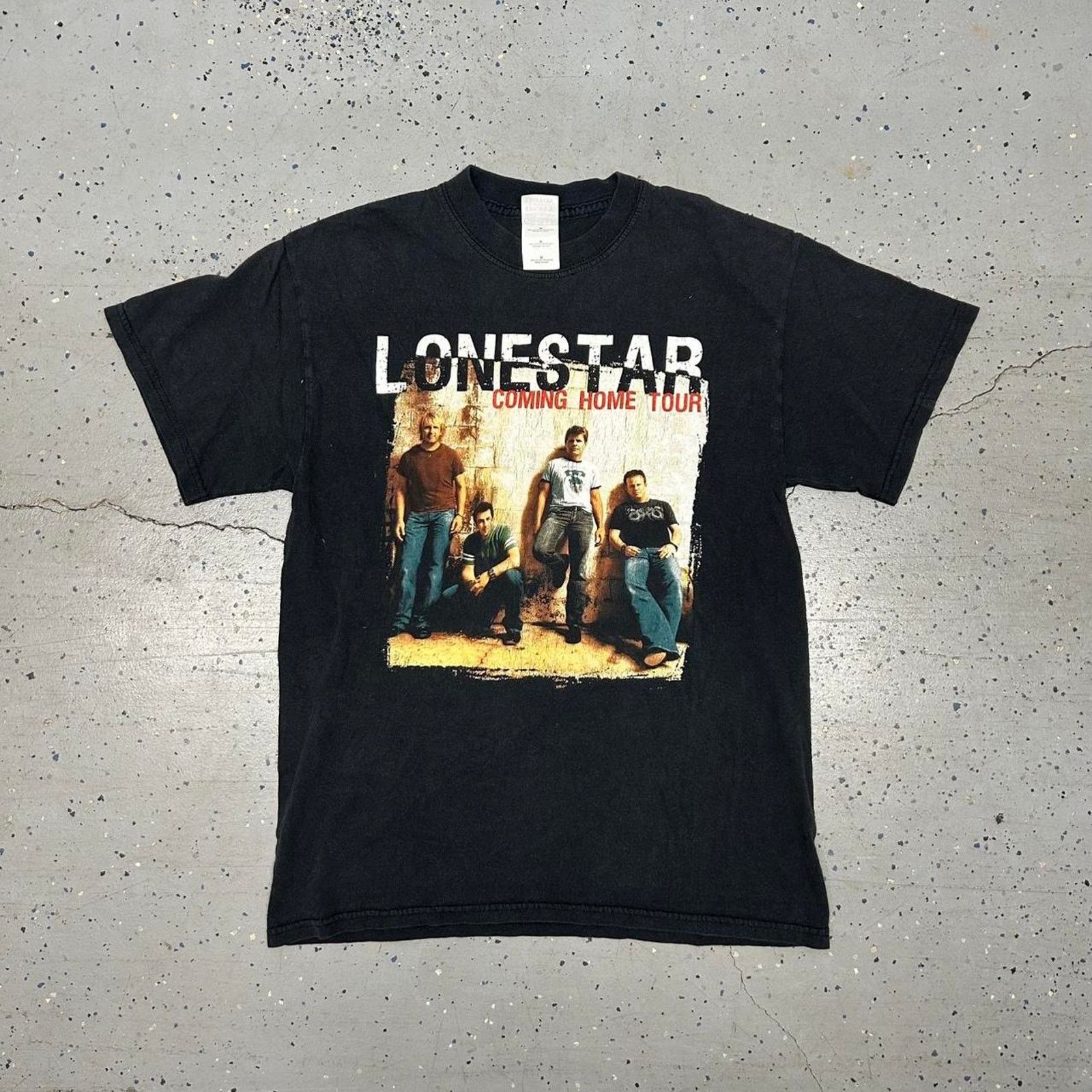 Gildan Y2K Black Lonestar band tee Size US M / EU 48-50 / 2 - 1 Thumbnail