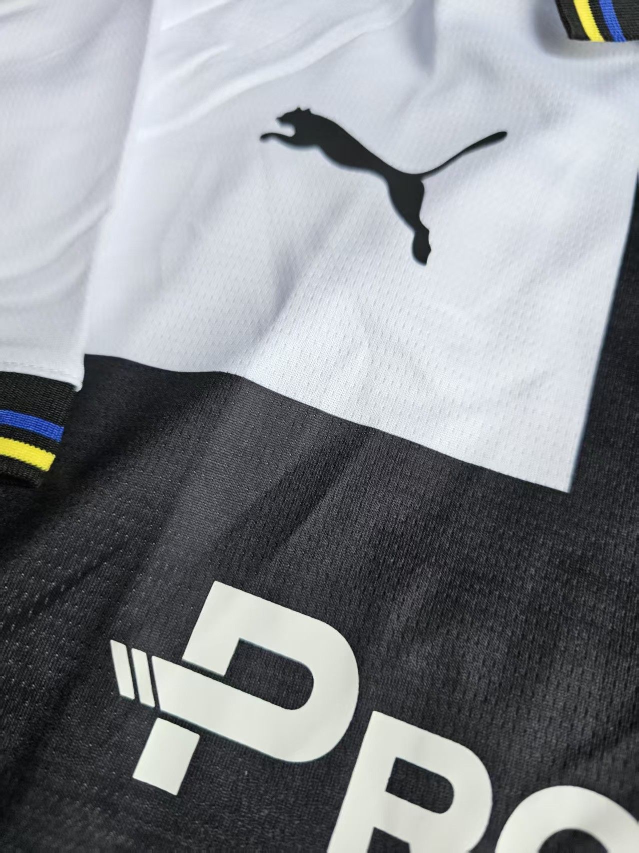 Other 2025 26 Parma Calcio Jersey White Size US XXL / EU 58 / 5 - 4 Thumbnail