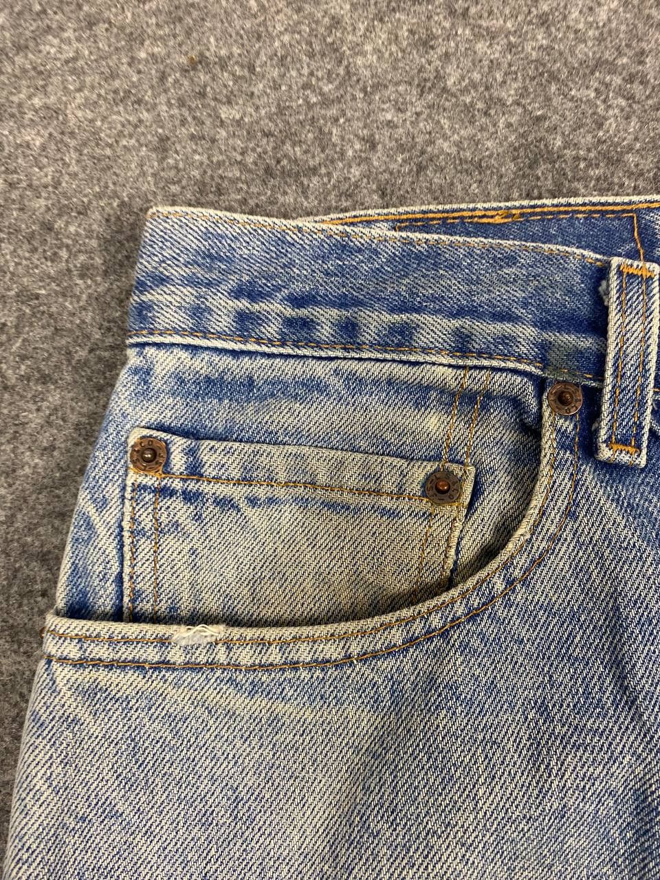 Levi's vintage levis relaxed straight leg nice design Size US 35 - 9 Thumbnail