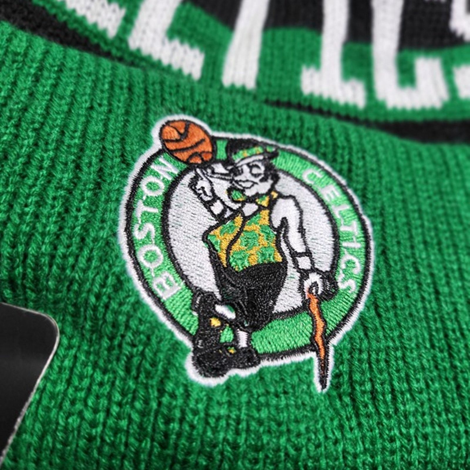 Other NWT Boston Celtics NBA Sports Pom Knit Beanie Fleece Lining Size ONE SIZE - 2 Thumbnail