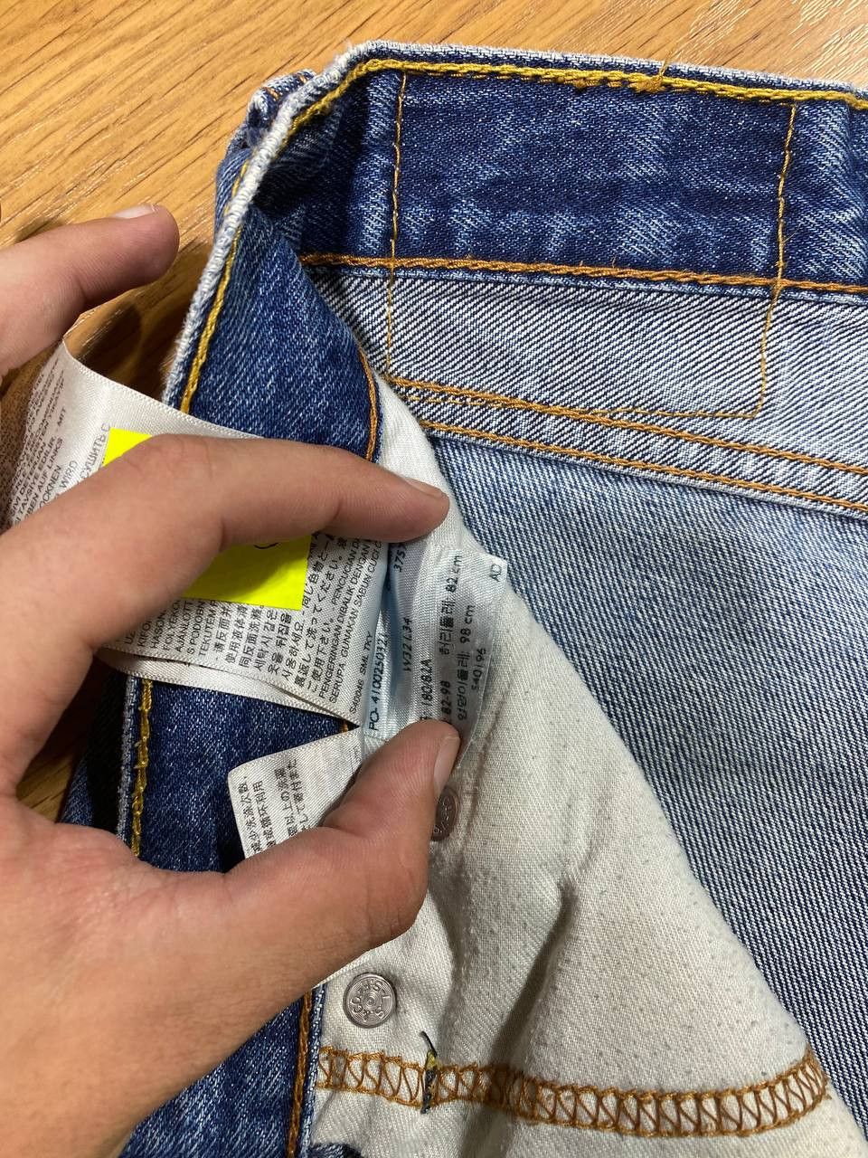 Levi's Vintage Levis 524 Flared Bootcut Jeans Size US 32 / EU 48 - 2 Thumbnail