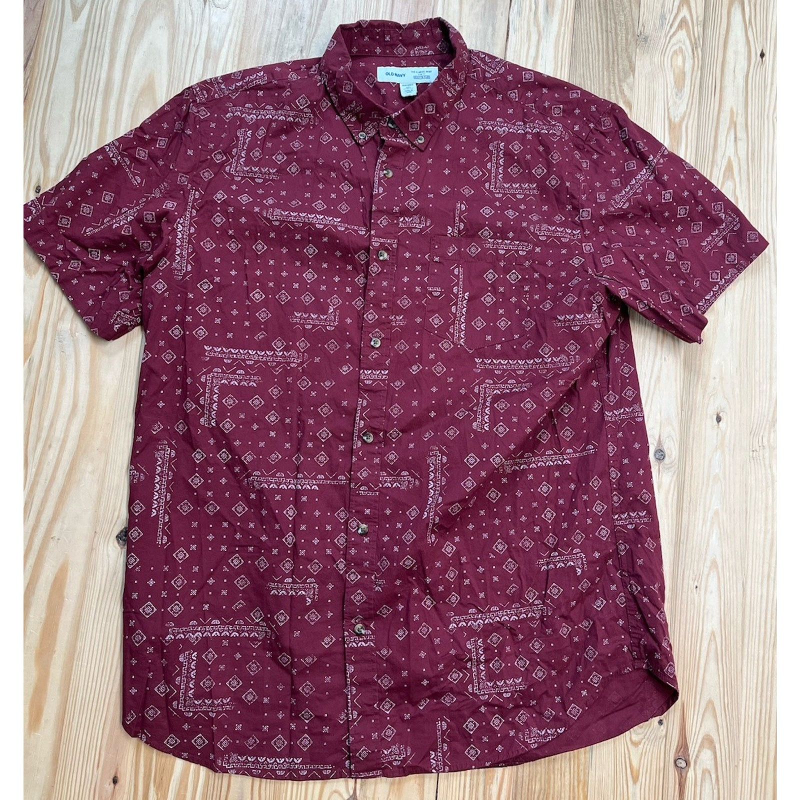 Old Navy Old Navy Mens Button XLT Maroon Casual Collared Shirt Size US XL / EU 56 / 4 - 1 Thumbnail