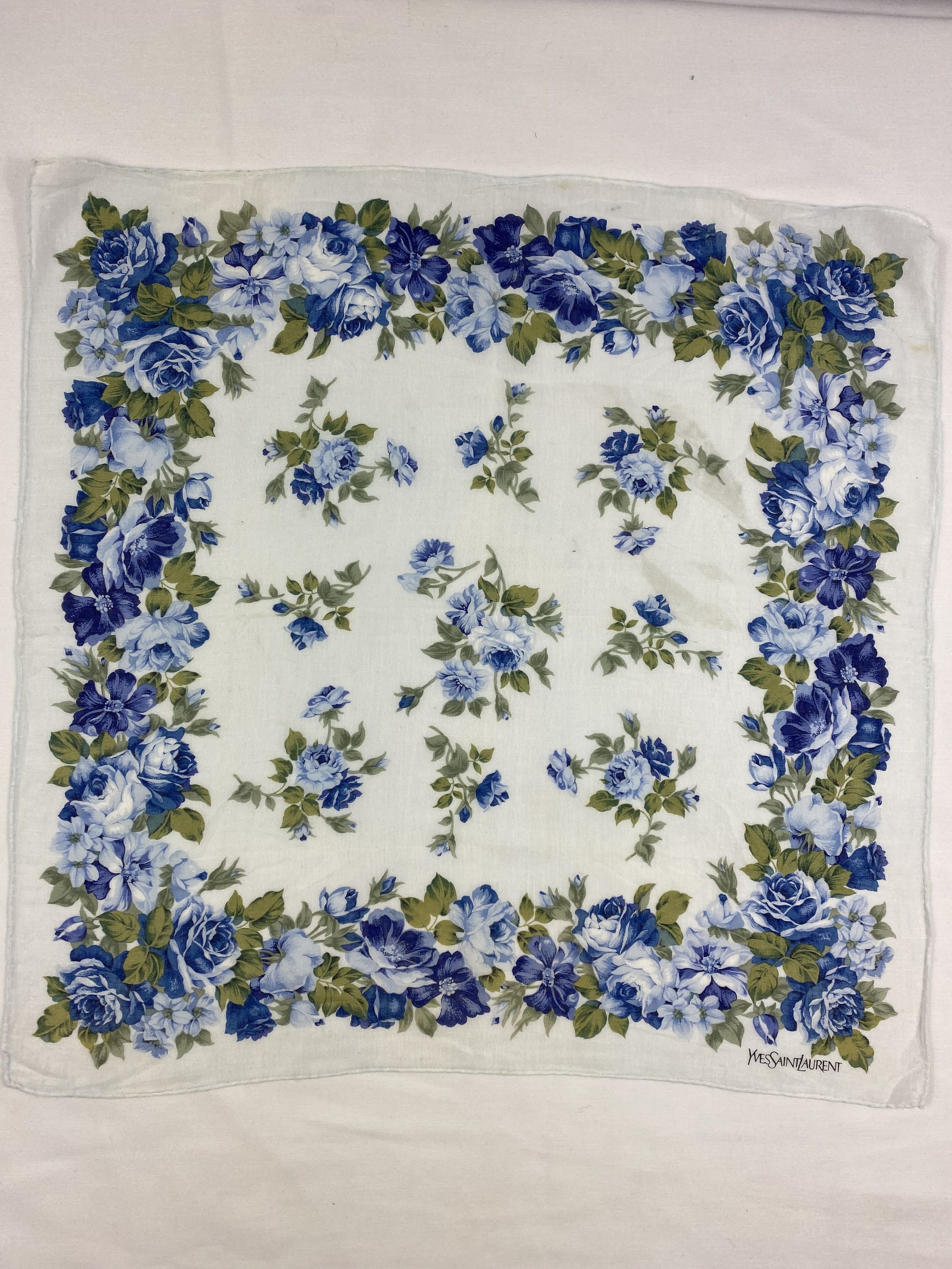 Yves Saint Laurent Yves Saint Laurent Handkerchief / Bandana / Neckerchief Size ONE SIZE - 3 Thumbnail