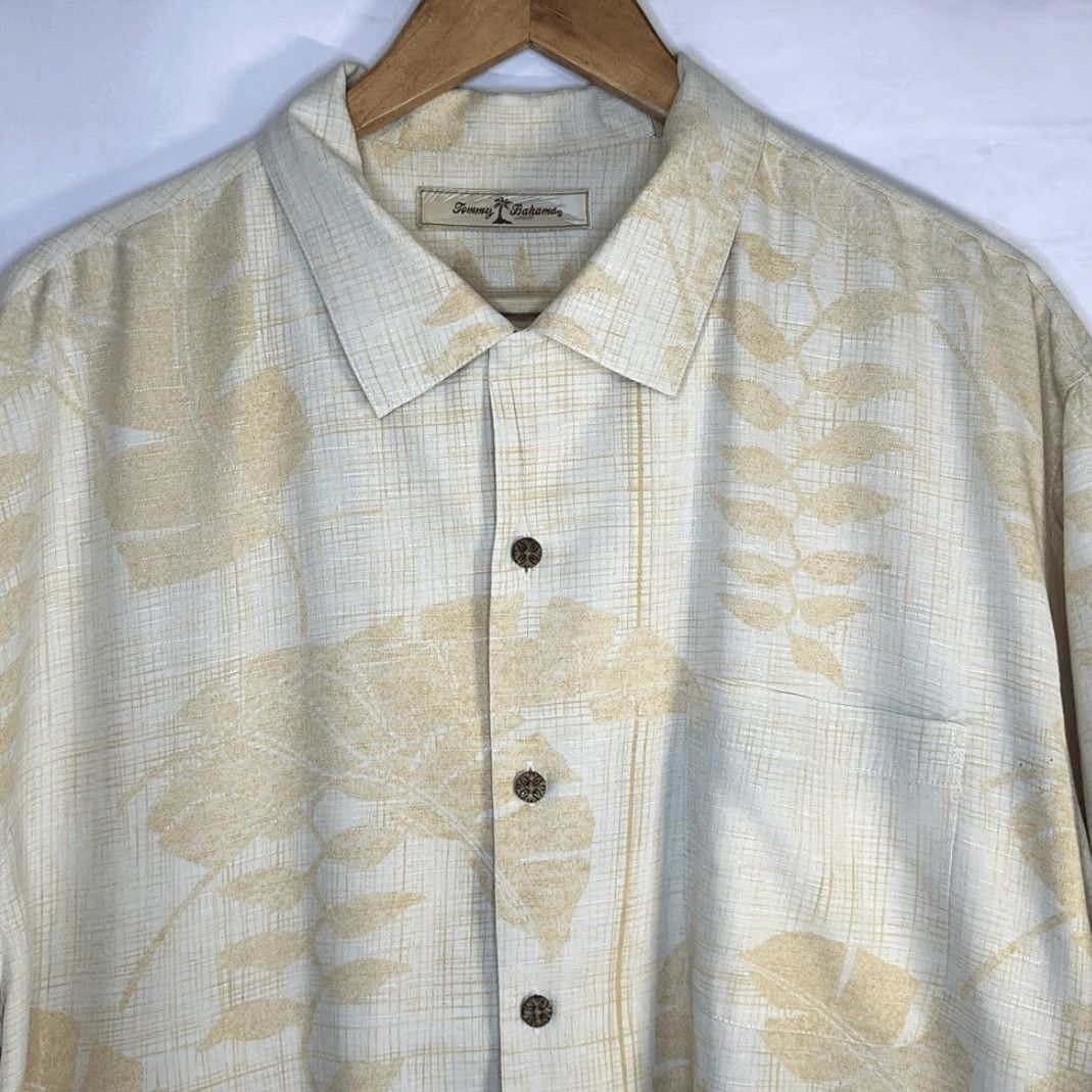 Tommy Bahama Tommy Bahama Shirt Mens Silk Short Sleeve Button Up L Cream Creator? (Note: Cannot add new info) Size US L / EU 52-54 / 3 - 2 Thumbnail
