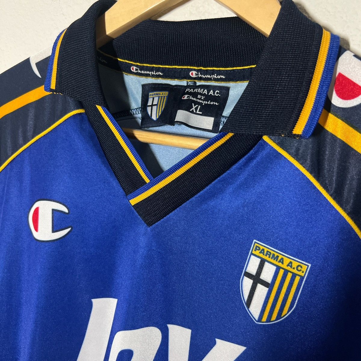 Champion Parma 2001-2002 Training Long Sleeve Jersey | Soccer Size US XL / EU 56 / 4 - 2 Thumbnail