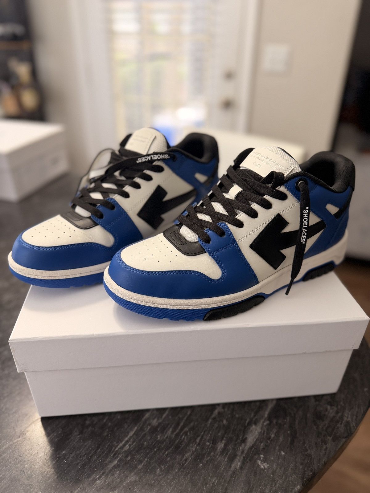 Off-White Off white- Out of Office Low Top Sneaker size:43 Size US 10 / EU 43 - 1 Thumbnail