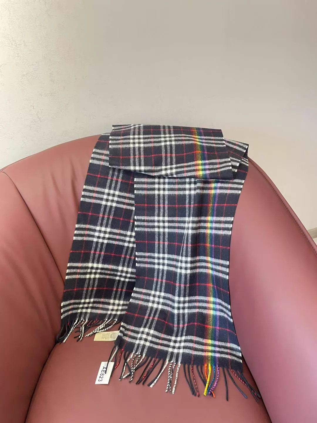 Burberry Burberry 100% Cashmere Rainbow Unisex Scarf 168x30 AE823 Size ONE SIZE - 6 Thumbnail