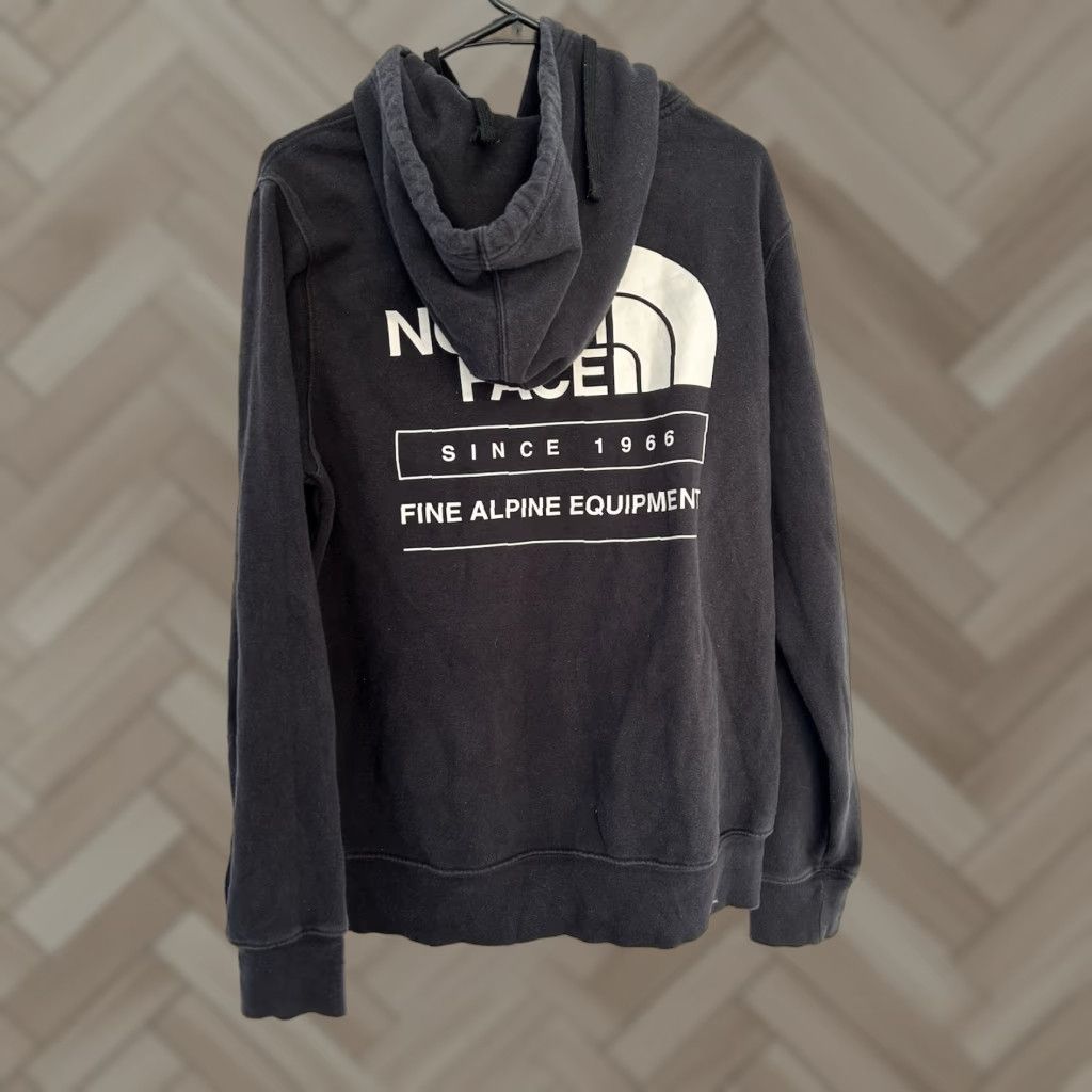 The North Face VINTAGE The North Face Hoodie Men Pullover Long Sleeve Sweatshirt Medium Black Hooded Outdoor 90s Mens Size US M / EU 48-50 / 2 - 1 Thumbnail