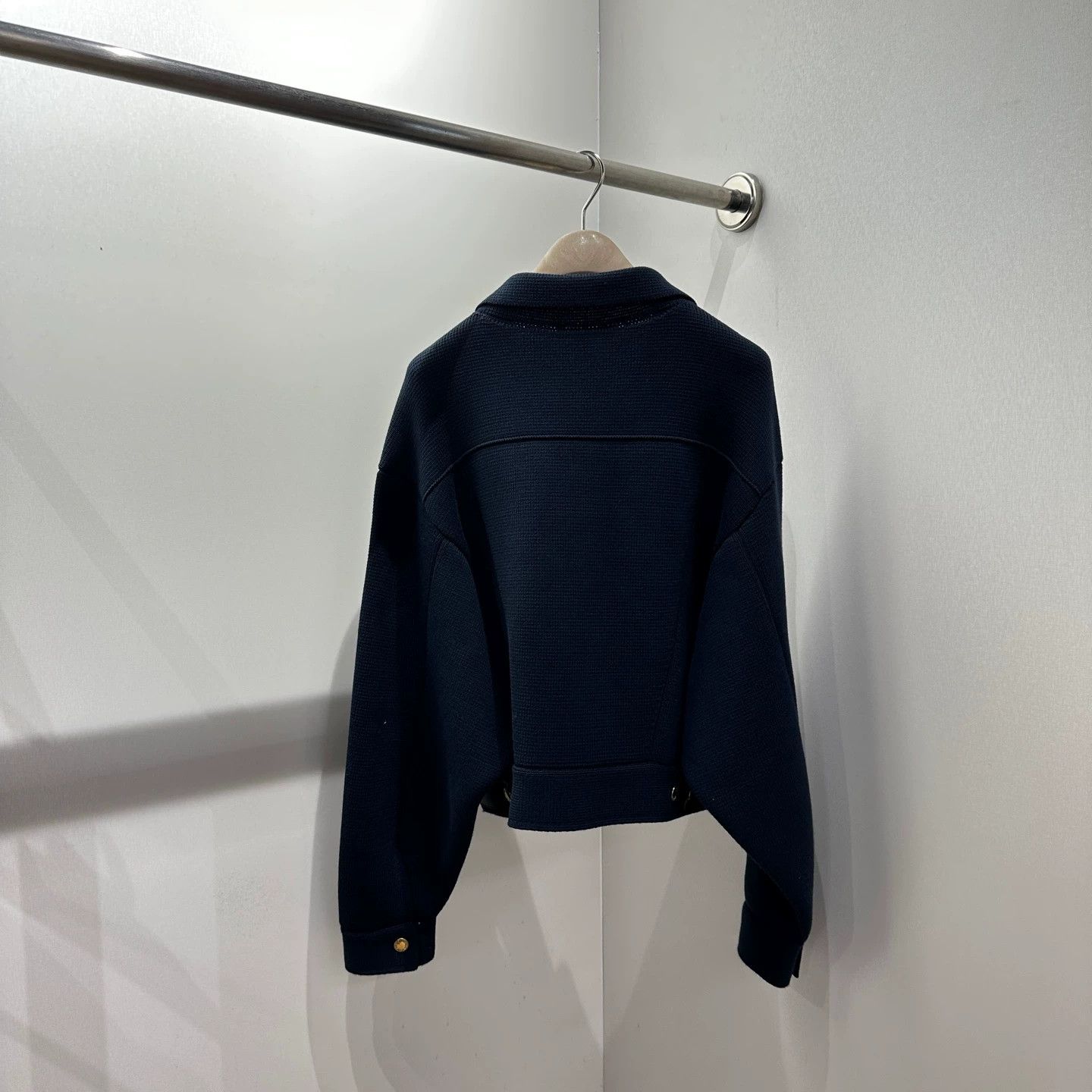 Louis Vuitton LV SS24 single-breasted notch lapel cotton jacket M Size M / US 6-8 / IT 42-44 - 2 Thumbnail