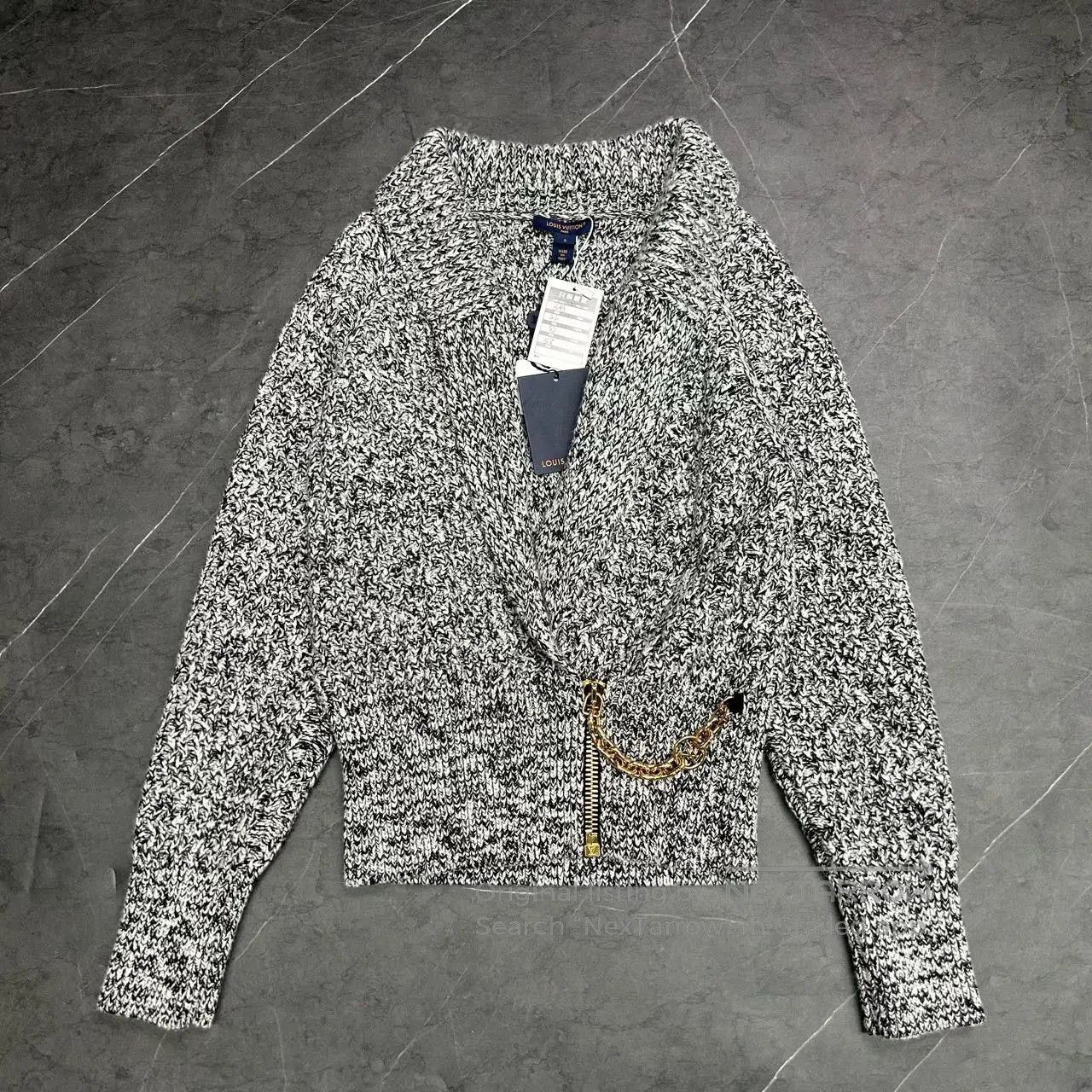 Louis Vuitton Louis Vuitton Gray White Knit Cardigan. Size S / US 4 / IT 40 - 1 Thumbnail