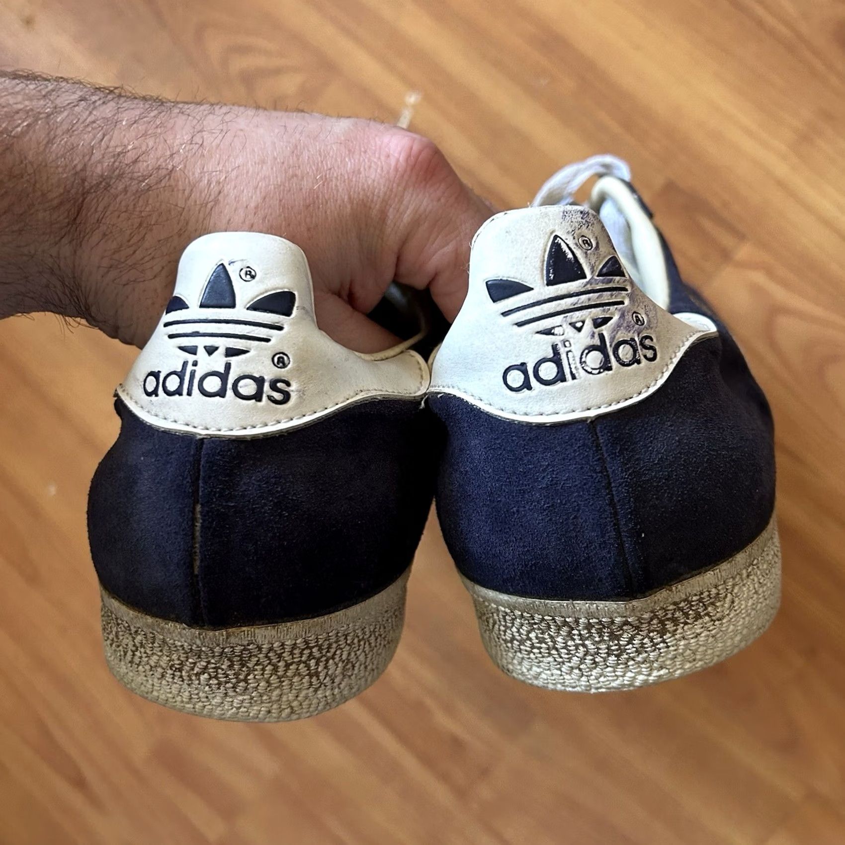 Adidas VINTAGE Adidas Gazelle Navy Blue suede Size 13 Mens Sneaker 90s Size US 13 / EU 46 - 4 Thumbnail