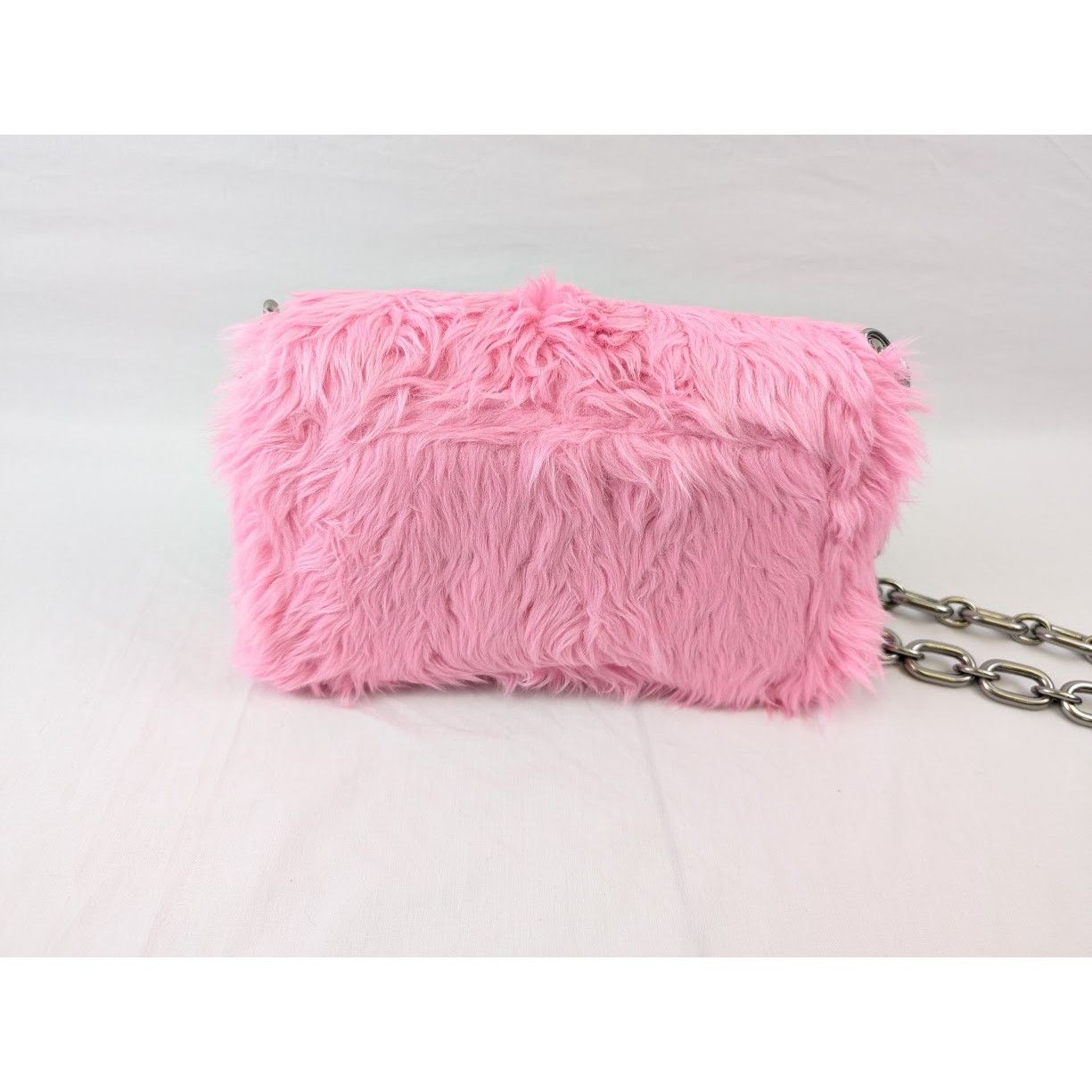 Balenciaga o1rshd1 Size: OS / Fake Fur Shoulder Bag in Pink Size ONE SIZE - 7 Thumbnail