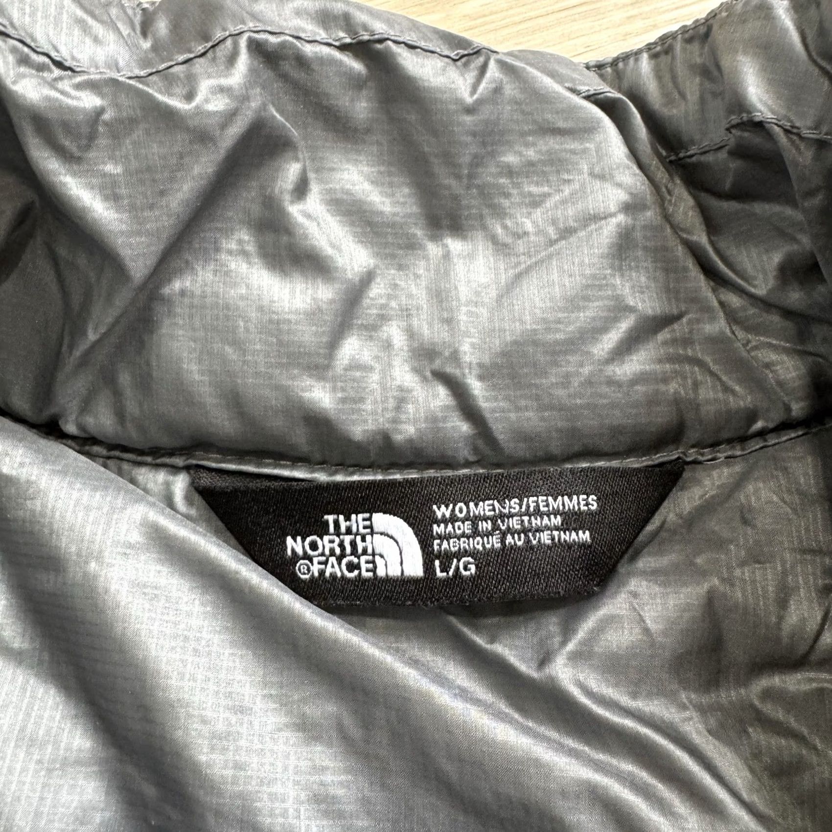 The North Face VINTAGE? The North Face Thermoball Vest Womens Size Large Trekker Gray Quilted Full Zip Size L / US 10 / IT 46 - 5 Thumbnail