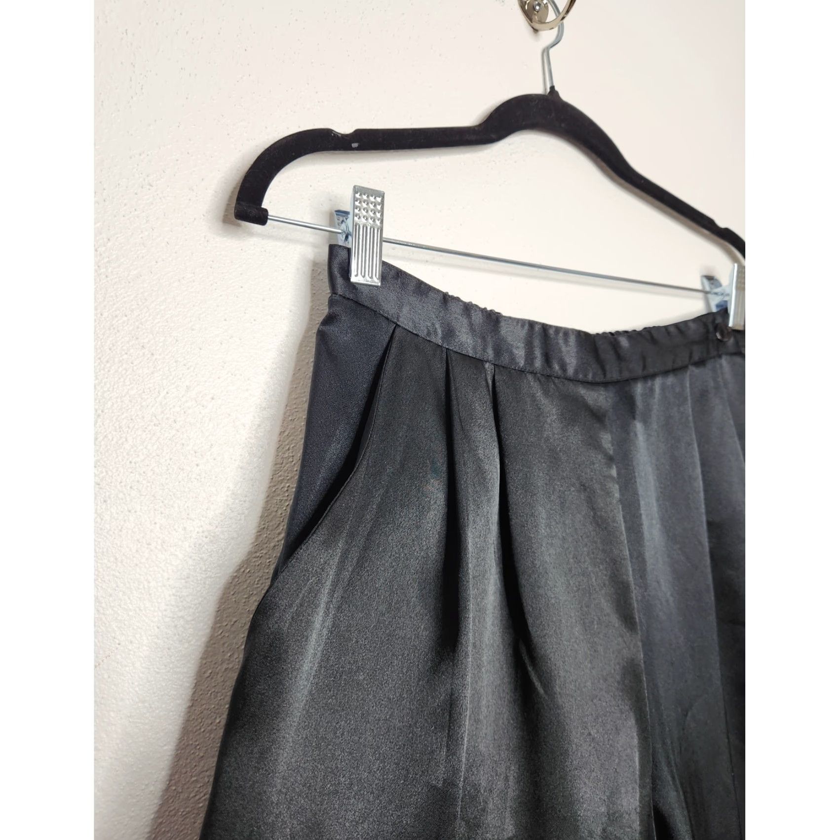 Vintage VINTAGE Black Satin Pants Bottoms Dress Pants Women's 12 Regular 42 13.5 14 27.5 90s 80s Slacks Size 34" / US 12 / IT 48 - 5 Thumbnail