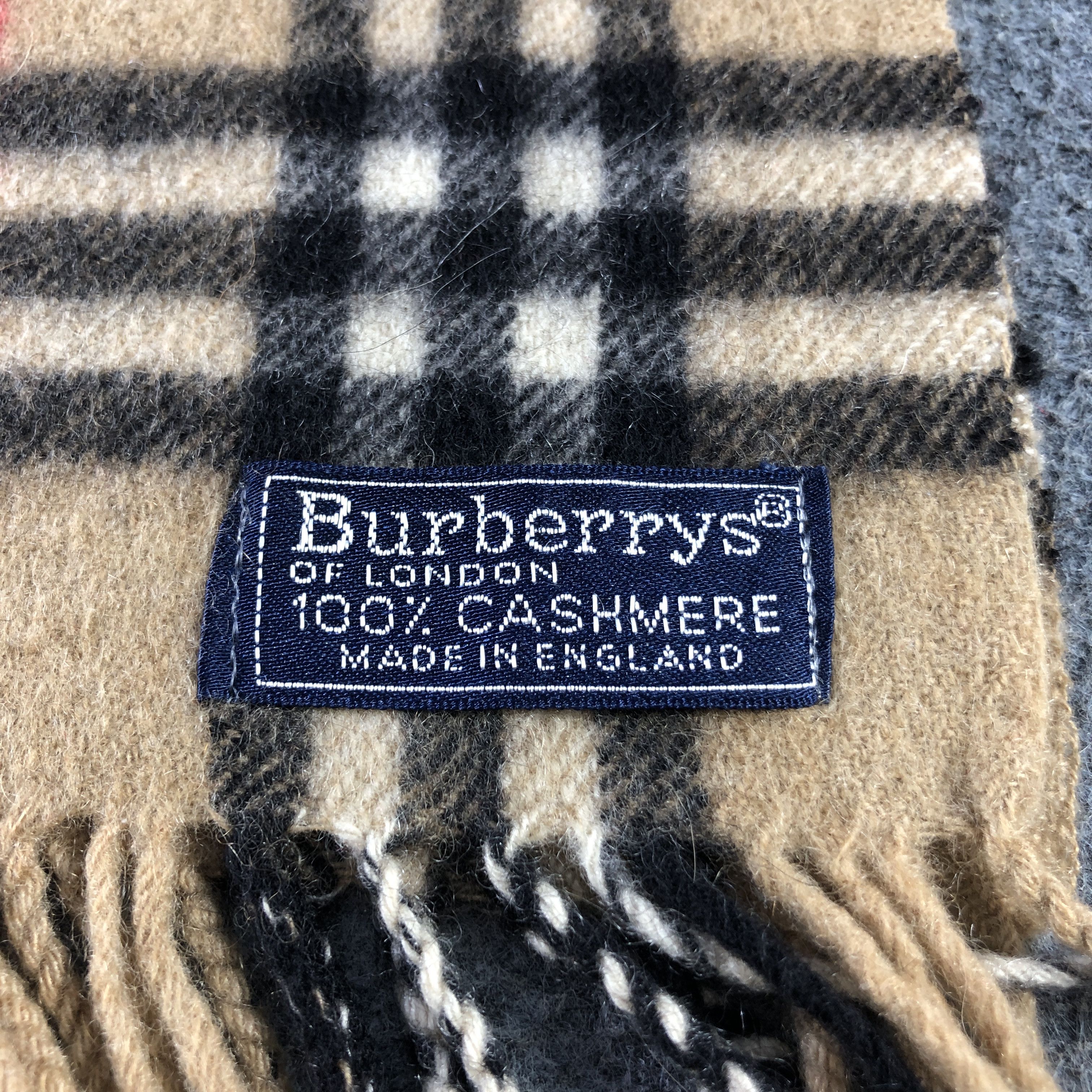 Burberry Burberry Tan Nova Check Cashmere Scarf Muffler V2885 Size ONE SIZE - 4 Thumbnail