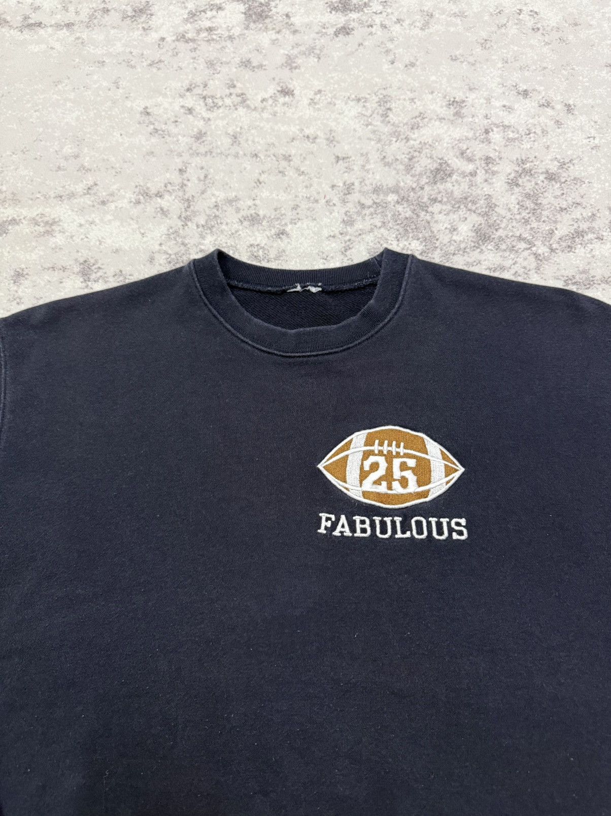 Vintage FABULOUS AMERICAN FOOTBALL SMALLLOGO SWEATSHIRT Size US M / EU 48-50 / 2 - 6 Thumbnail
