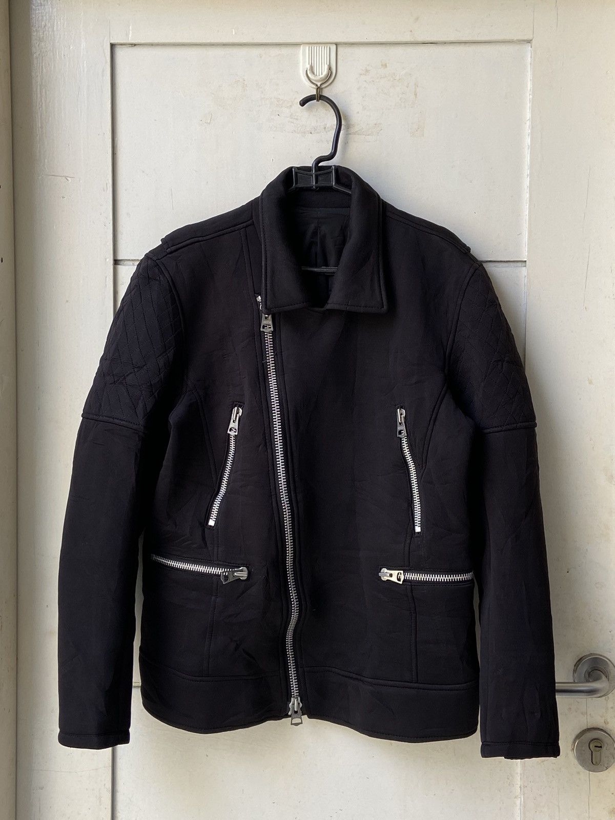 GOSTAR DE FUGA Black Zippers Jacket