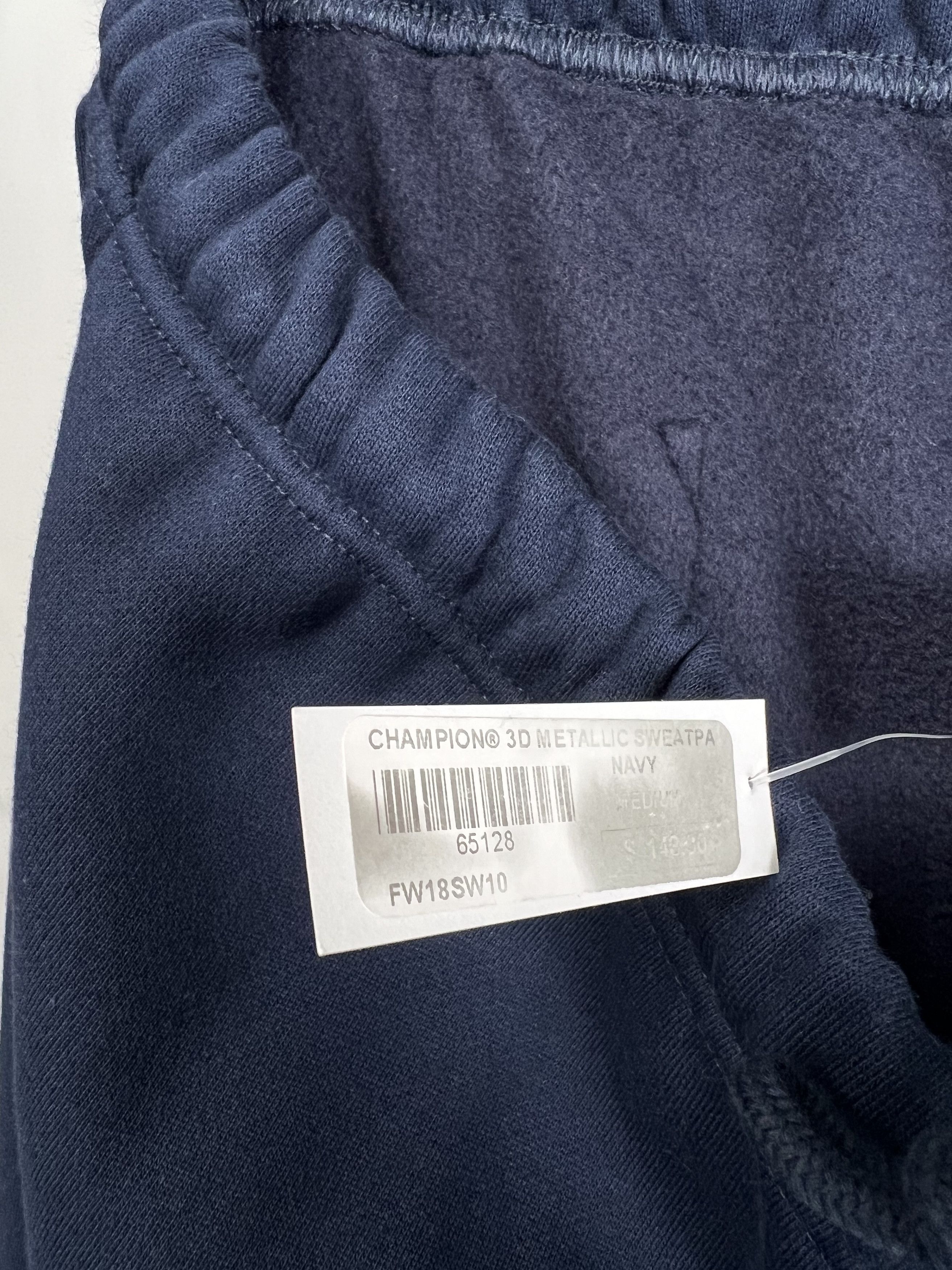 Champion × Supreme Brand New SUPREME®/CHAMPION® 3D METALLIC SWEATPANT FW18 M Size US 32 / EU 48 - 5 Thumbnail