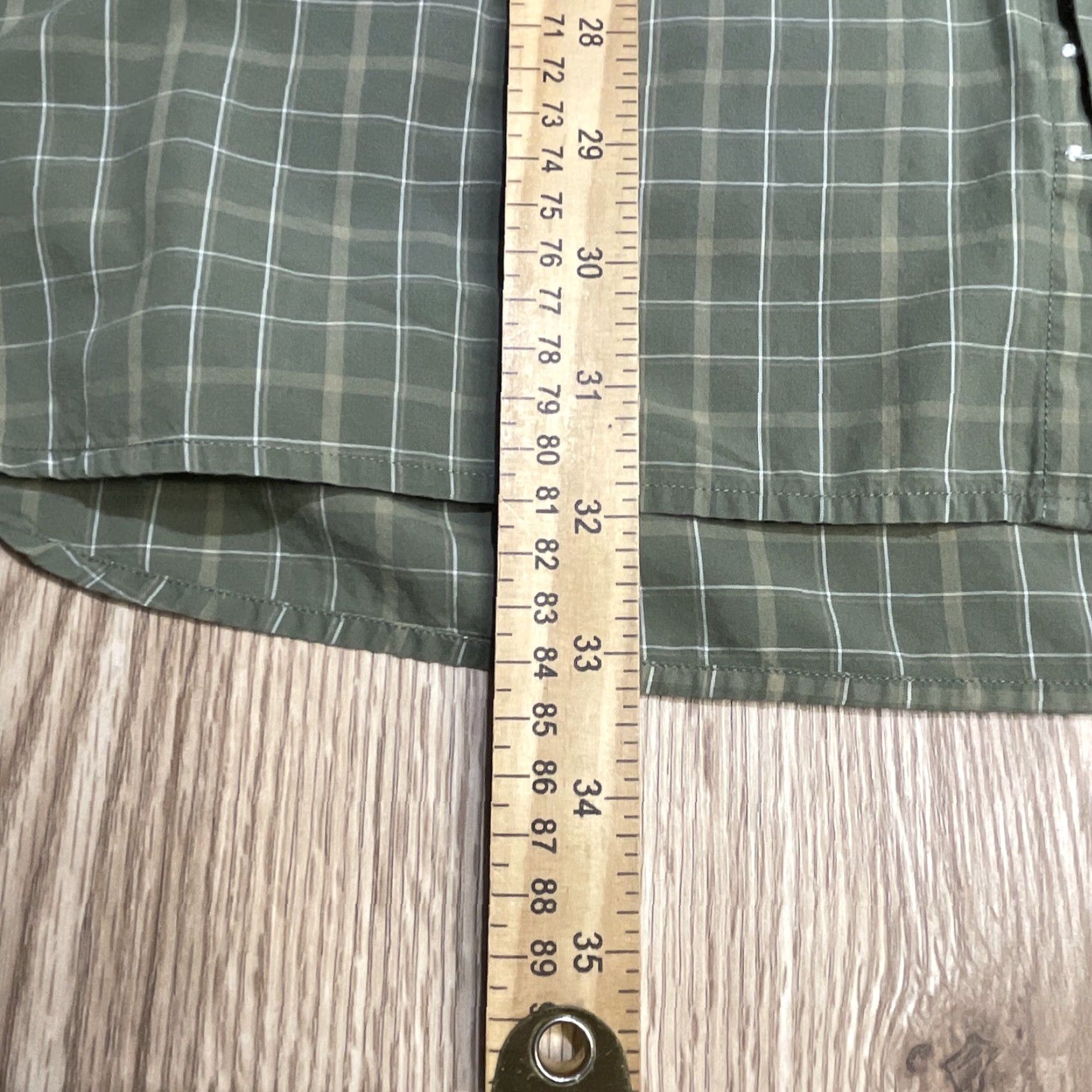Tommy Hilfiger VINTAGE Tommy Hilfiger Button-Up Shirt XL Green White Plaid Long Sleeve Mens Size US XL / EU 56 / 4 - 4 Thumbnail