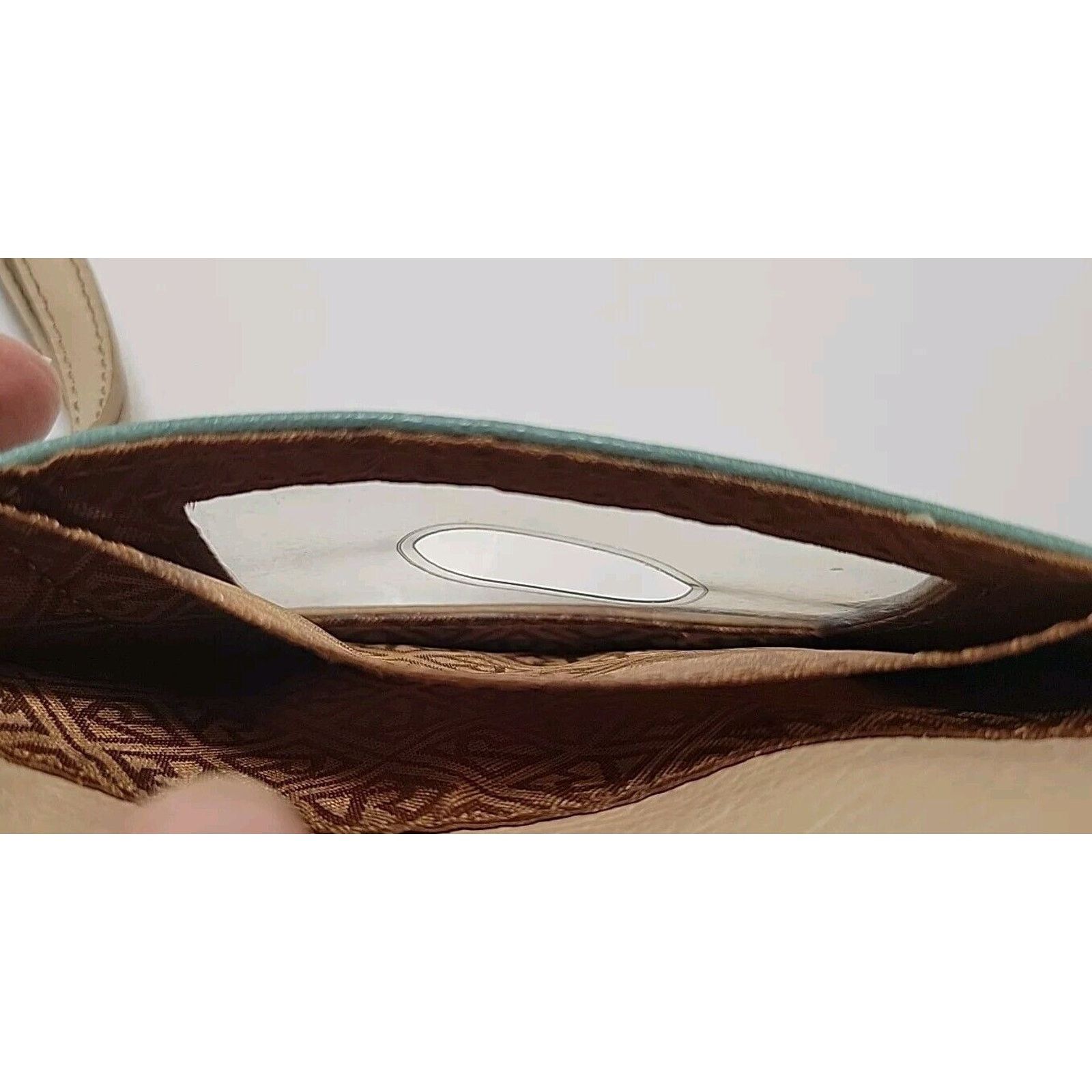 Fossil Vintage RELIC Fossil Zip Snap ID Wristlet Pebbled Leather Size ONE SIZE - 8 Thumbnail