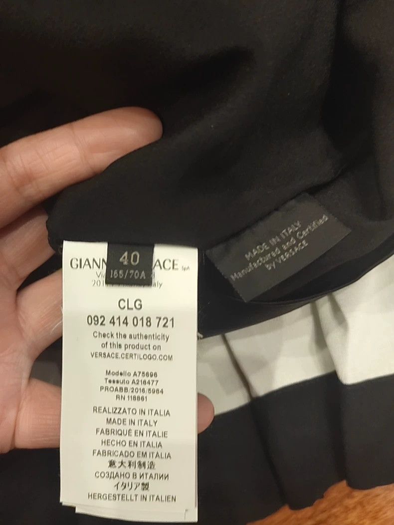 Versace Versace Knitted sweaters and skirts Size 26" / US 2 / IT 38 - 9 Thumbnail