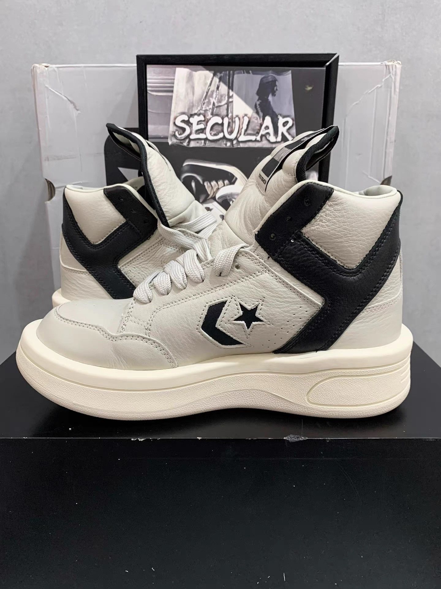 Rick Owens Rick Owens x Converse TURBOWPN Panda Reverse K34 Size US 5.5 / EU 38 - 5 Thumbnail
