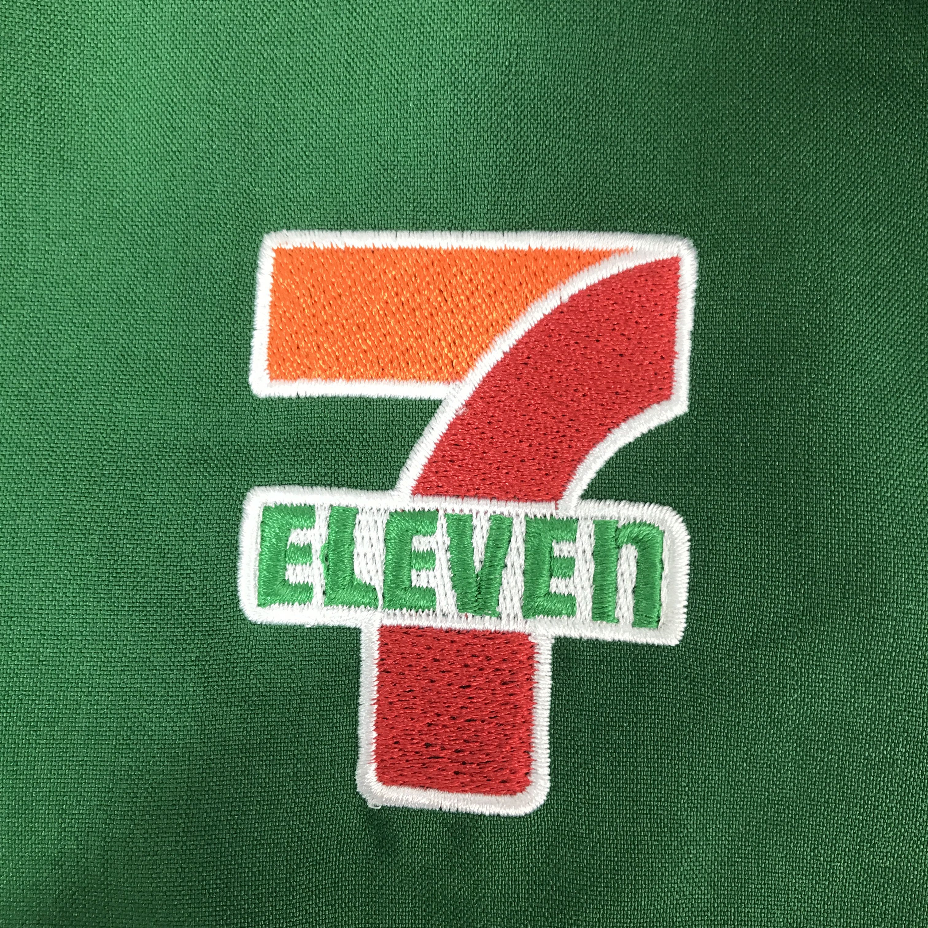 Other 7-eleven Embroidery Logo Worker Japan jacket Size US L / EU 52-54 / 3 - 10 Thumbnail