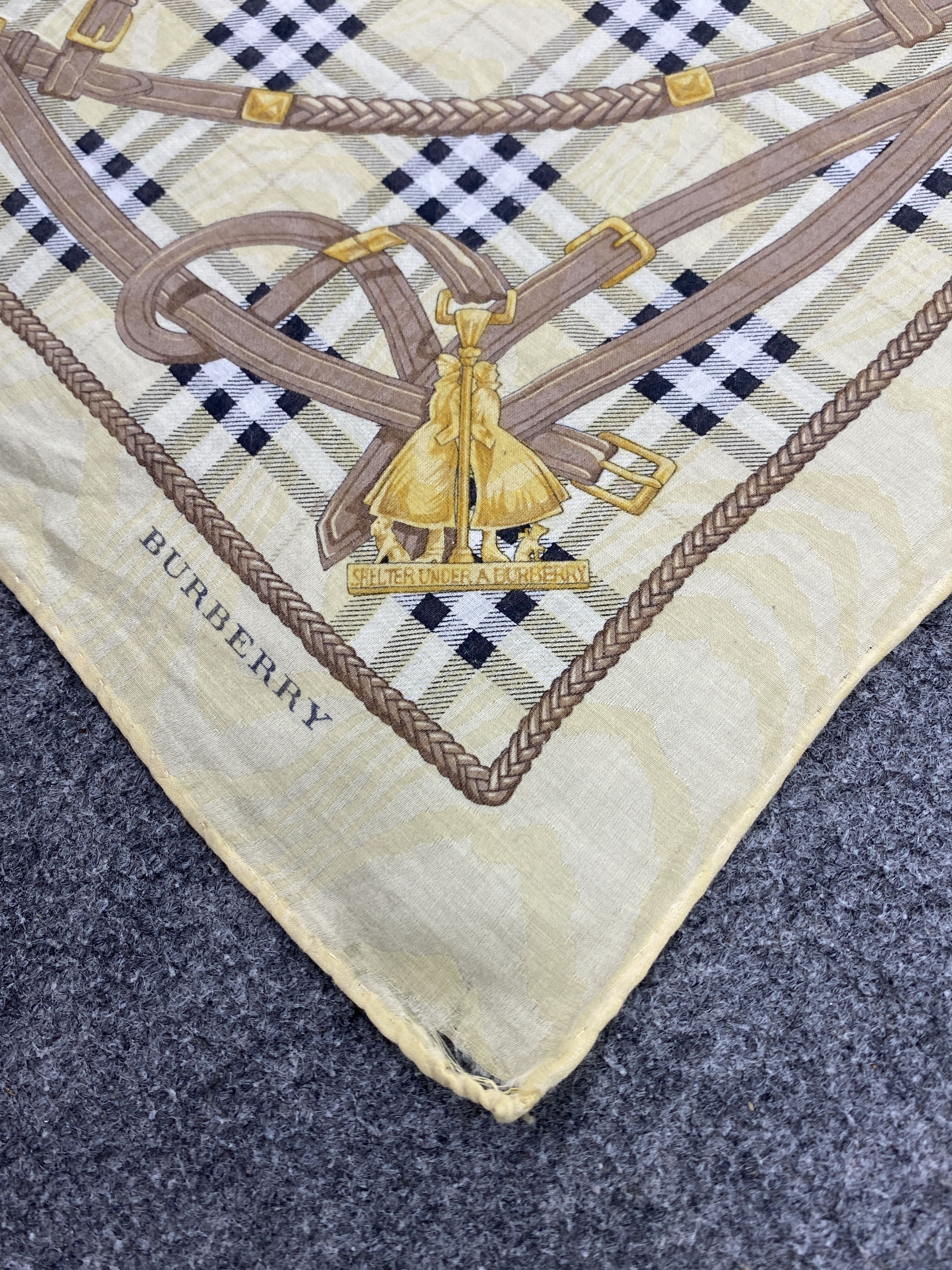 Burberry Burberry Novacheck Handkerchief Bandana Neckerchief HKC0377 Size ONE SIZE - 5 Thumbnail