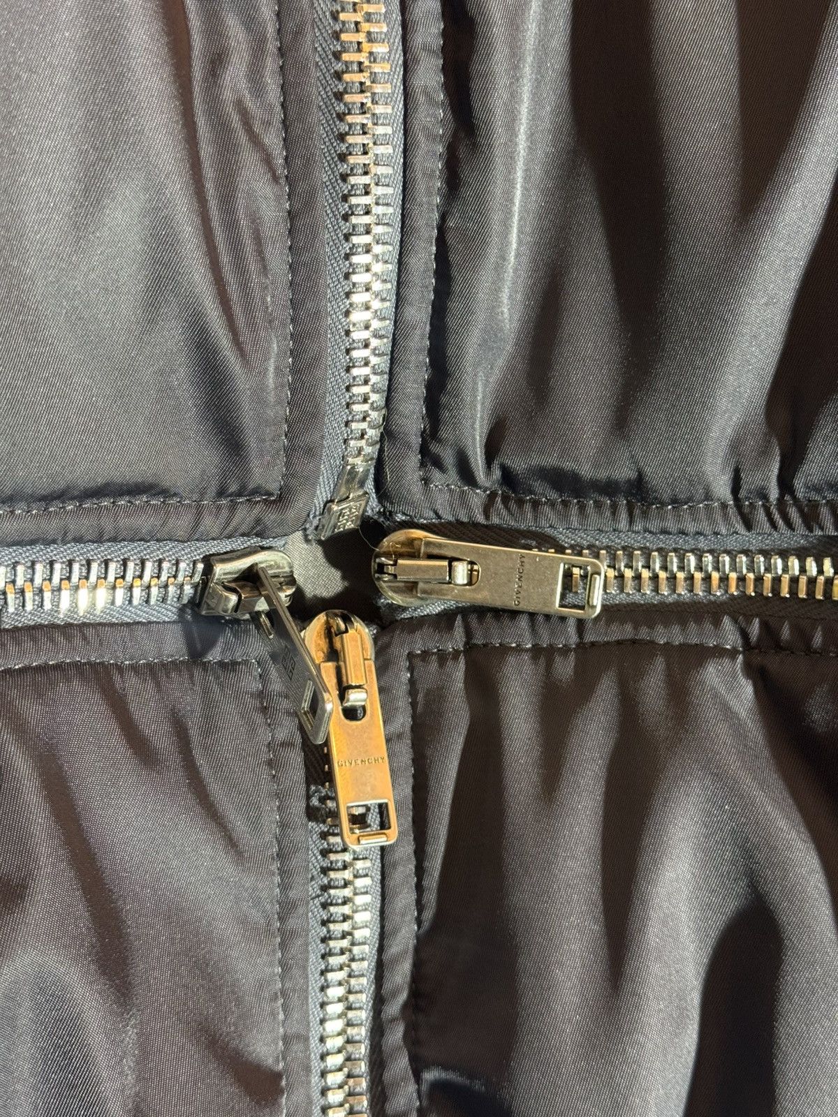 Givenchy Givenchy by MMW fw22 46 men grey stin bomber jacket Size US S / EU 44-46 / 1 - 11 Thumbnail