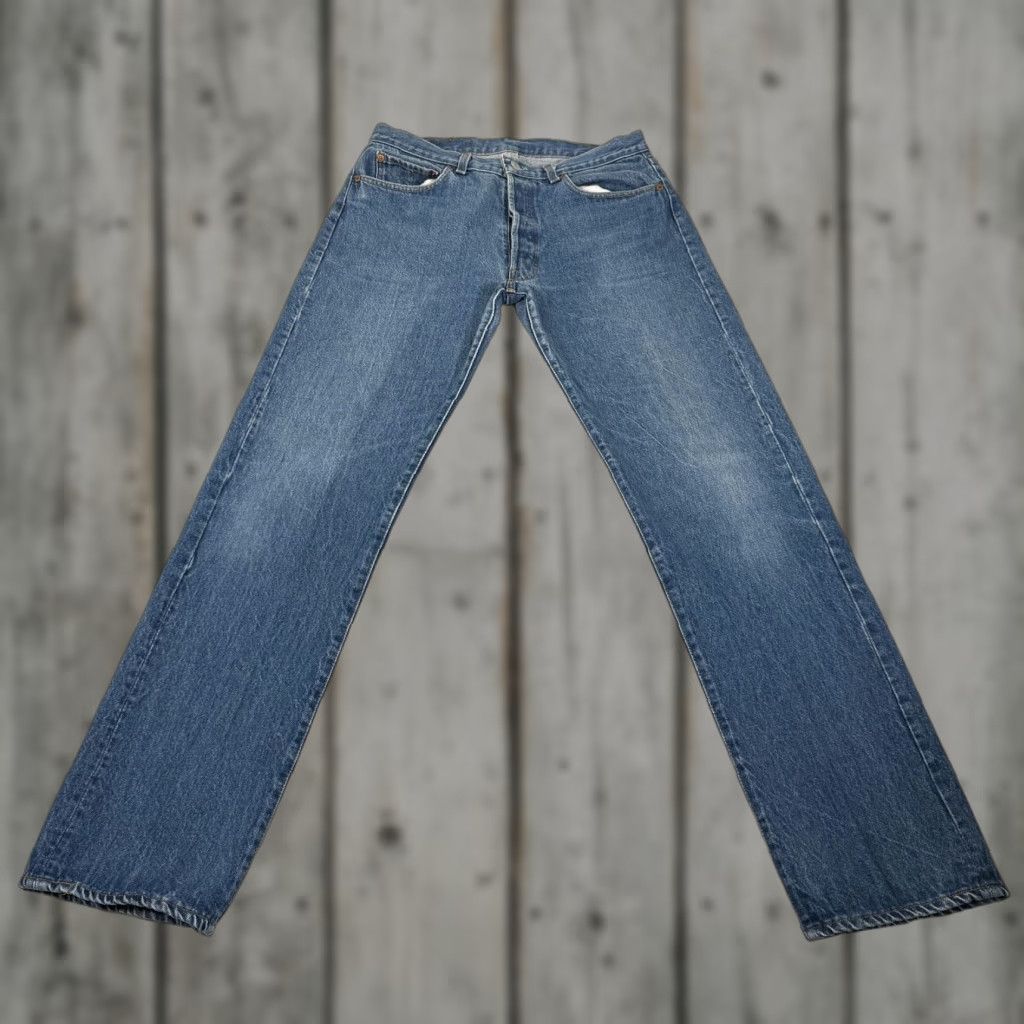 Levi's VINTAGE Levi's 501 Jeans Mens 32x34 Blue 501 Straight Fit Denim Pants Western USA 80s 90s Size US 32 / EU 48 - 1 Thumbnail