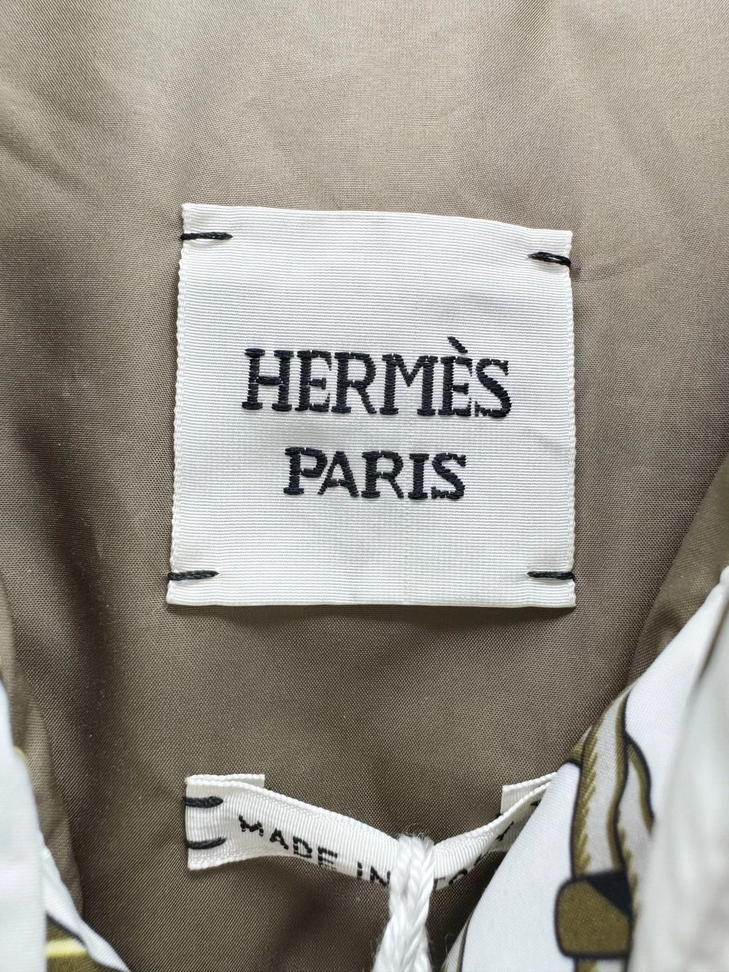 Fendi Fendi new with tags short jacket women's 36 Size XS / US 0-2 / IT 36-38 - 3 Thumbnail