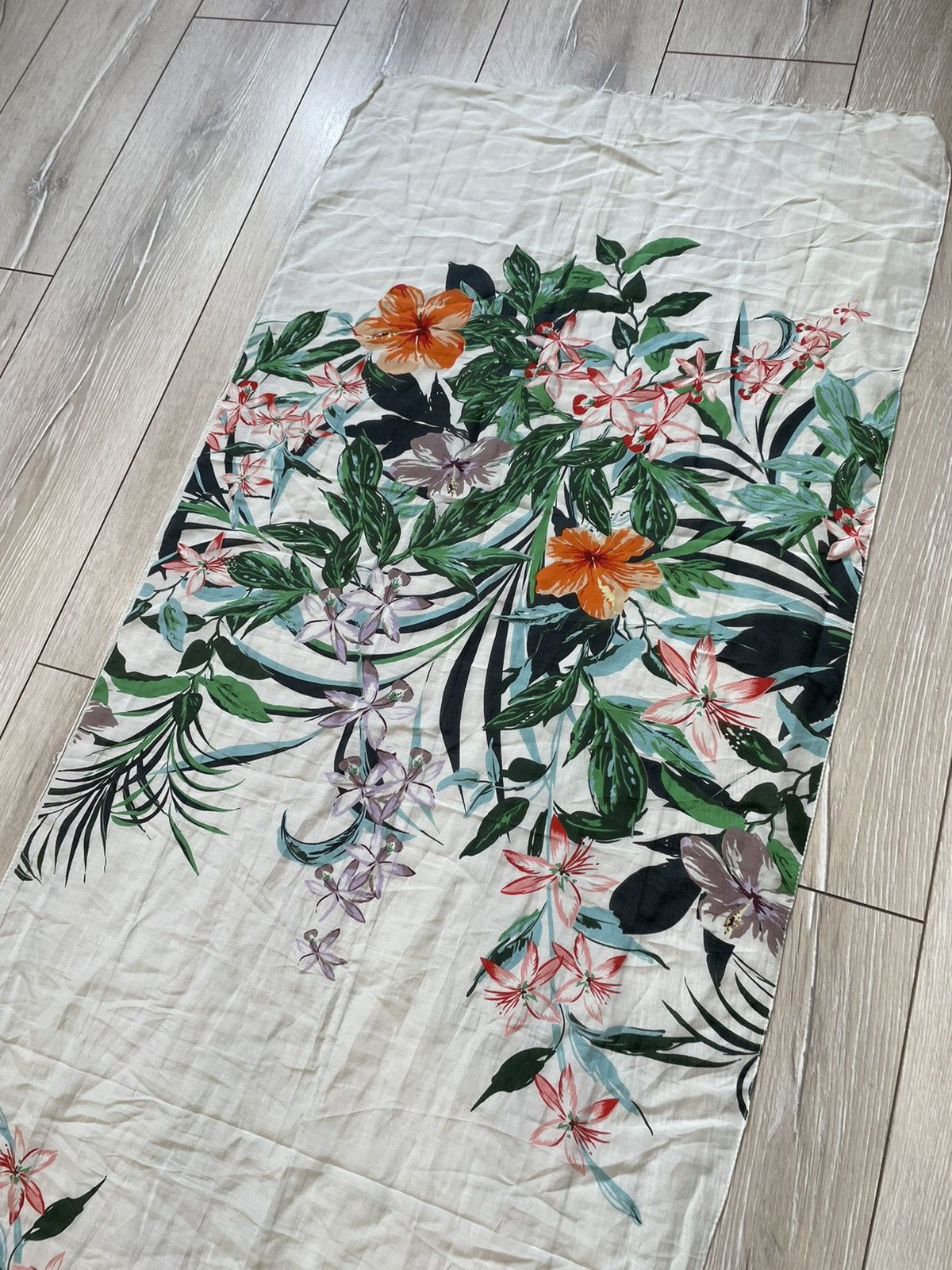 Max Mara MAX MARA, Floral Printed SILK Scarf Size ONE SIZE - 10 Thumbnail