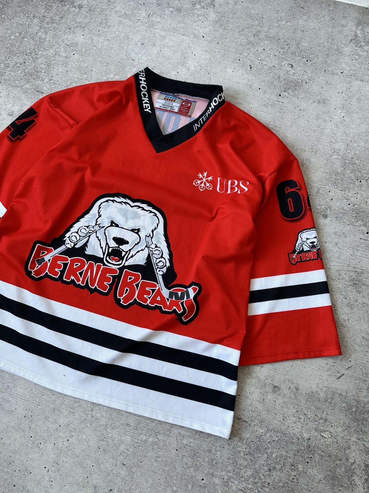 Other Berne Bears Professional Ice Hockey Jersey - Red, Size XL Size US XL / EU 56 / 4 - 3 Thumbnail