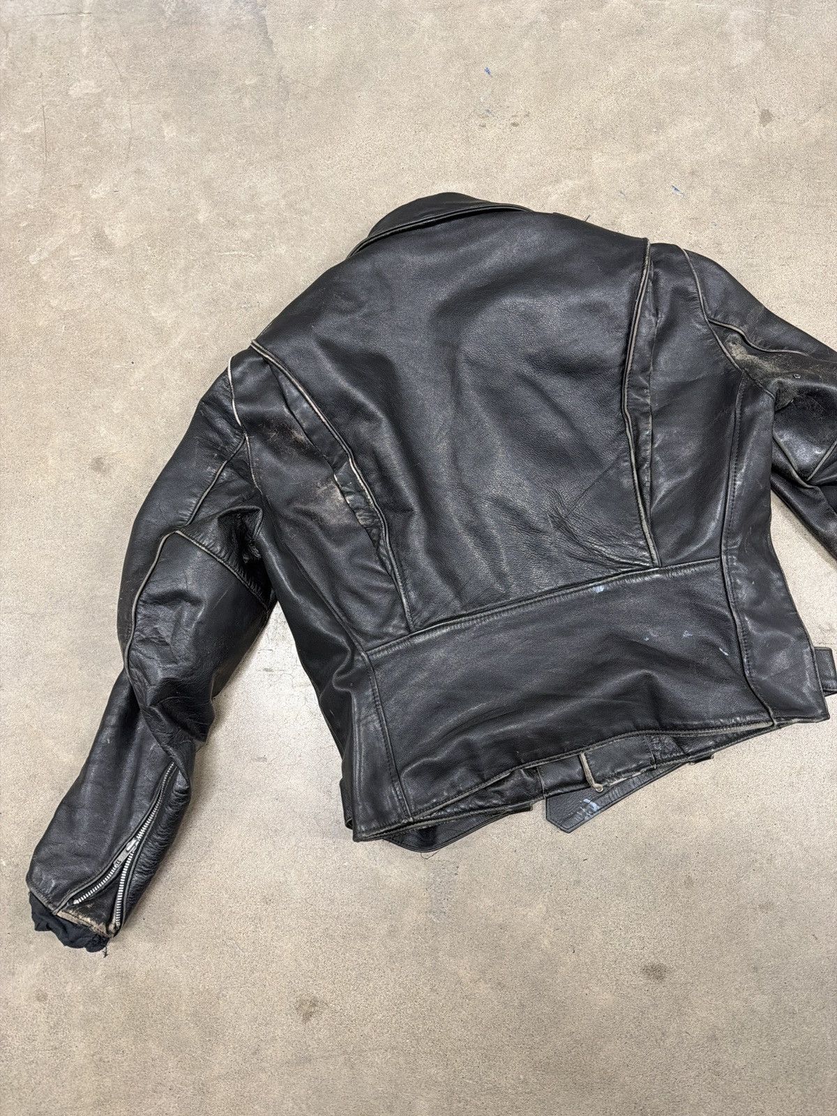 Leather Perfectly distressed vintage leather moto jacket Size US L / EU 52-54 / 3 - 3 Thumbnail