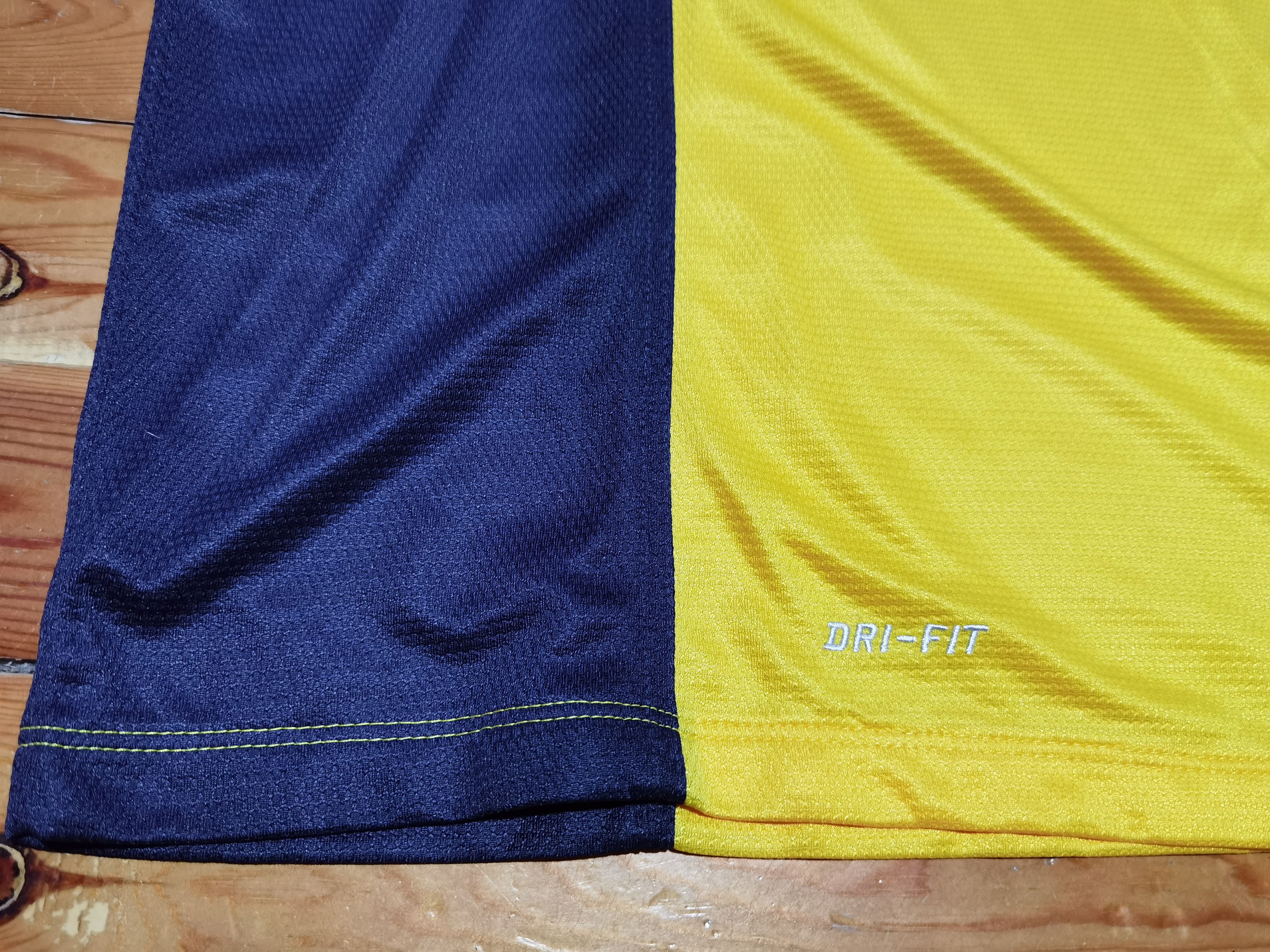 Nike Nike Atletico Madrid Away Football Shirt 2013/14 544417-705 Size US XXL / EU 58 / 5 - 9 Thumbnail