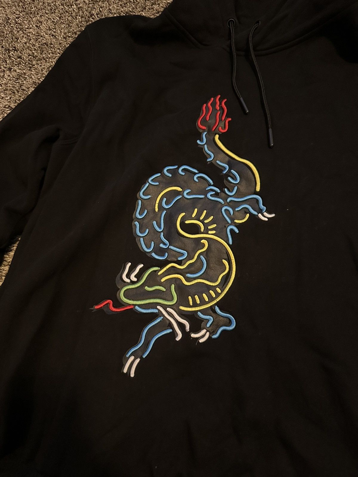 H&M H&M Graphic Pullover Hoodie Size Medium Black Men Size US M / EU 48-50 / 2 - 2 Thumbnail