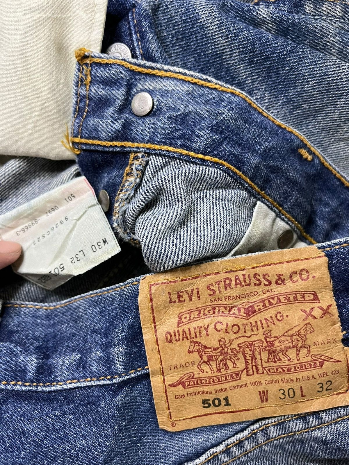 Levi's × Levi's Vintage Clothing Vintage 90s Levis 501 Faded Wash Ripped Blue Jeans Size US 30 / EU 46 - 10 Thumbnail
