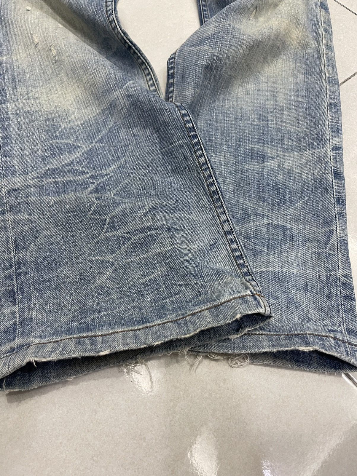 Armani Exchange Vintage Armani Exchange Flared Distressed Denim Made in USA Size US 32 / EU 48 - 15 Thumbnail