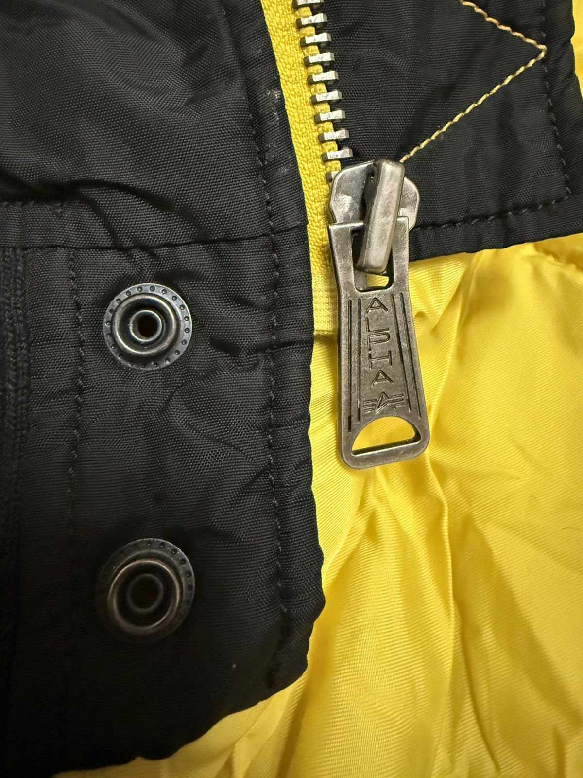 Alpha Industries Alpha Industries N2B Size US L / EU 52-54 / 3 - 7 Thumbnail