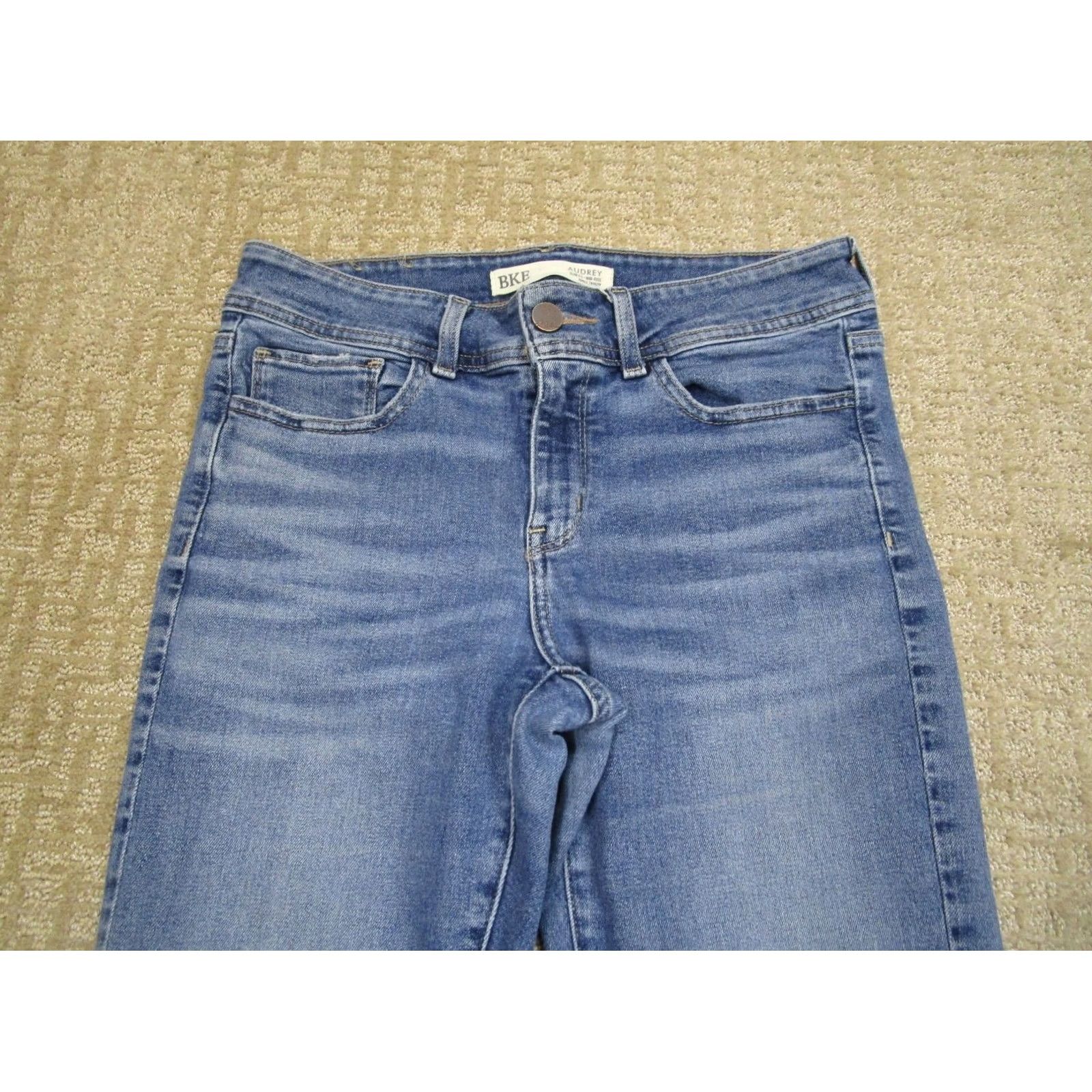 Vintage BKE Jeans Women 29 Buckle Ankle Slim Fit Light Wash Denim Pants Blue 5-Pocket Logo Modern Slimming Womens Jeans Use 29 Buckle Bke Style: Ankle Size 29" - 2 Thumbnail