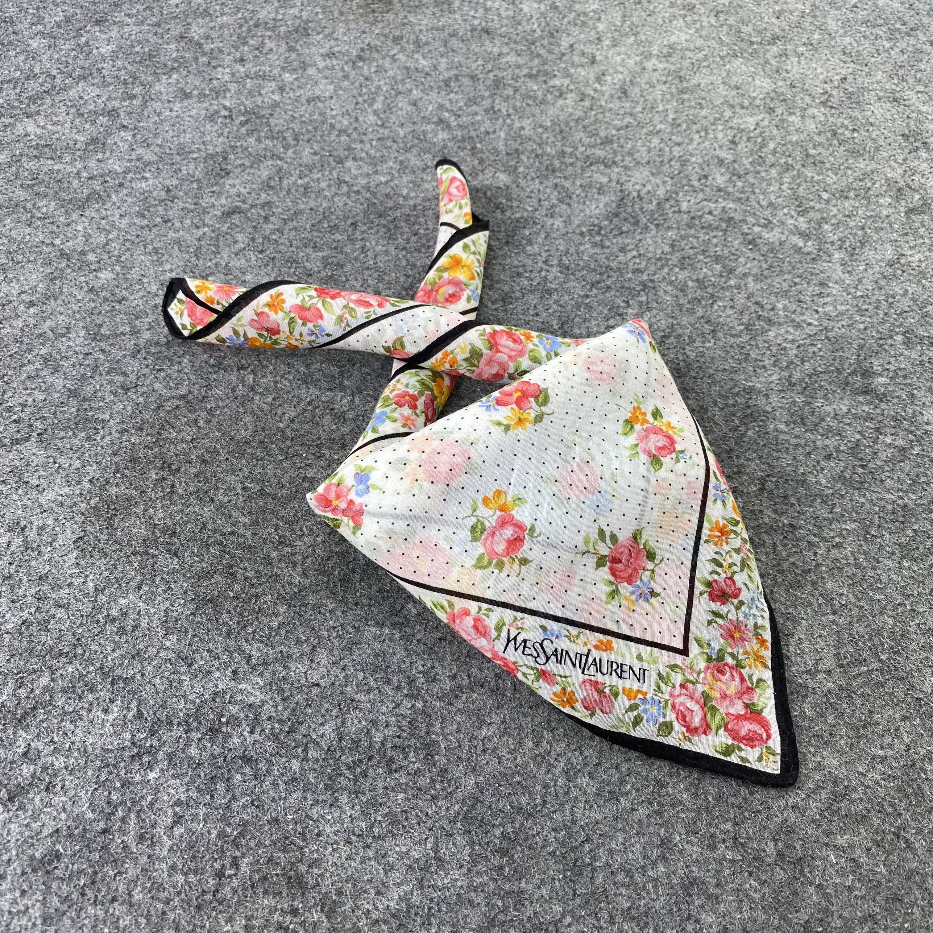 Vintage × Yves Saint Laurent Yves Saint Laurent Handkerchief / Bandana /Neckerchief-B1113 Size ONE SIZE - 1 Thumbnail
